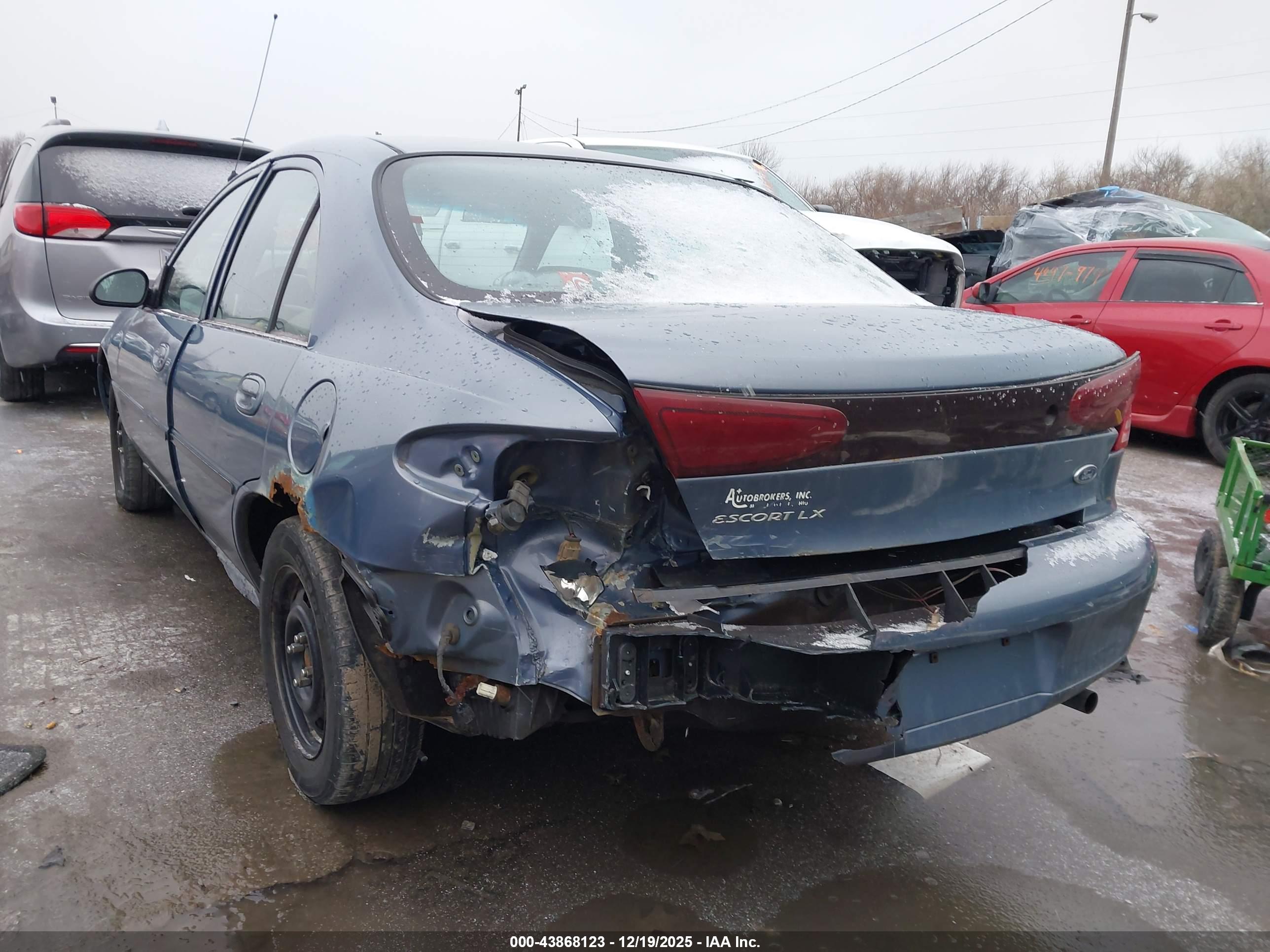 FORD ESCORT image 6