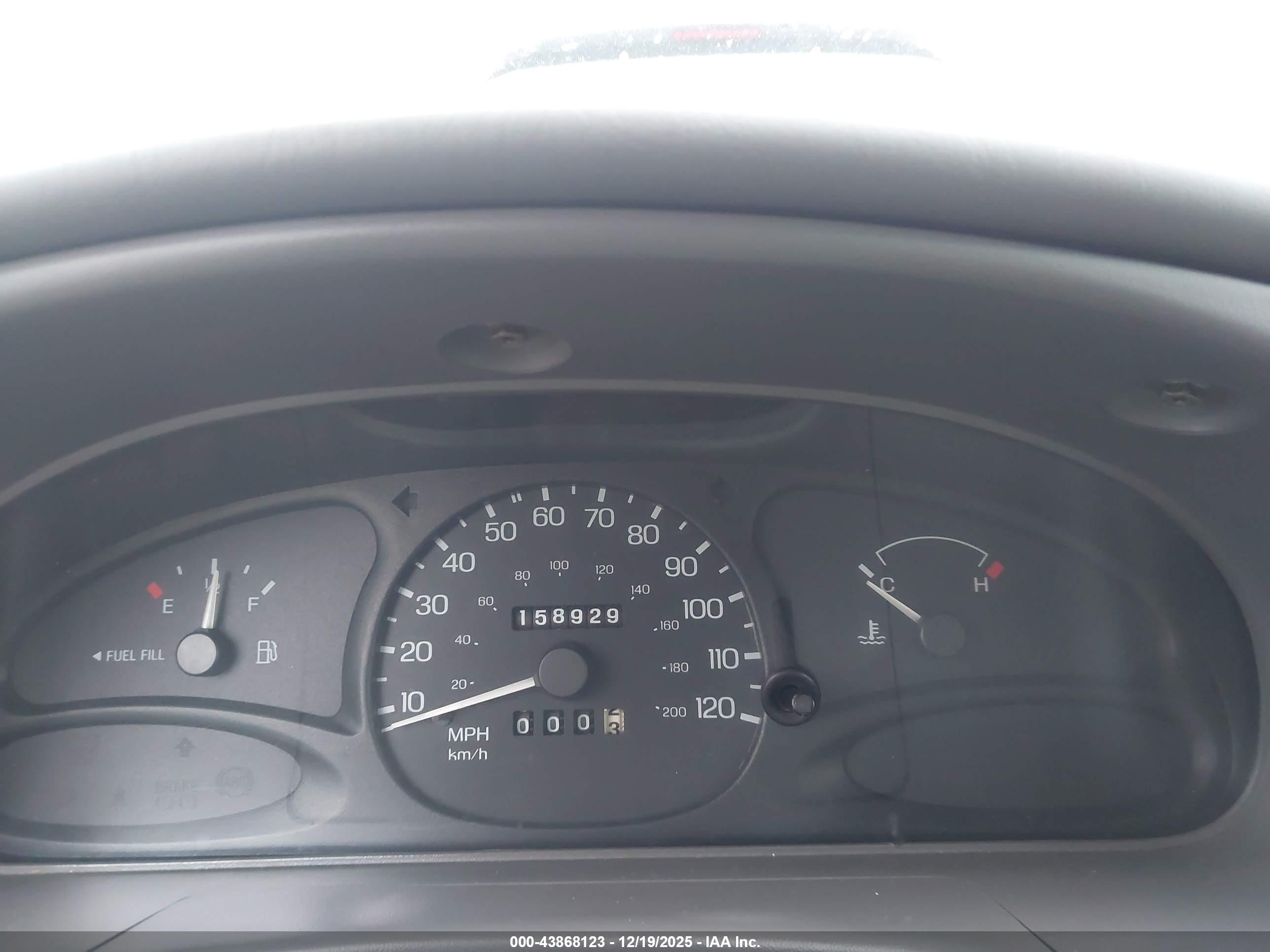 FORD ESCORT image 7