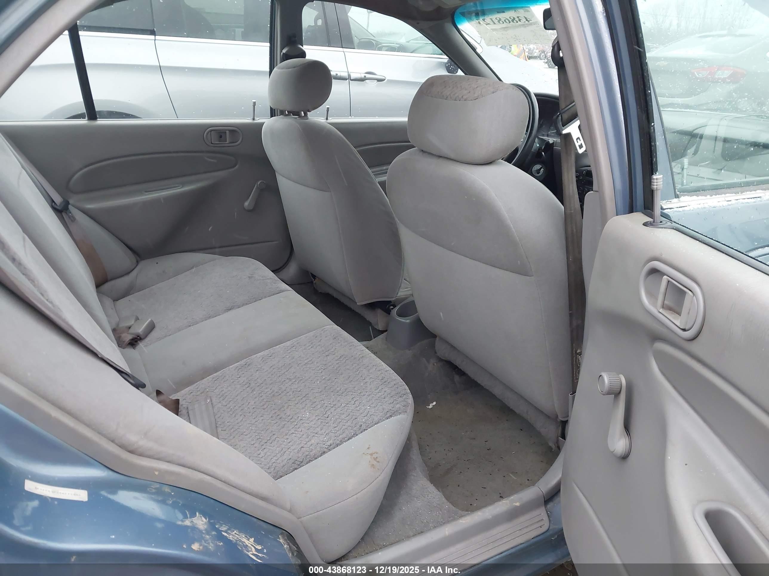 FORD ESCORT image 8