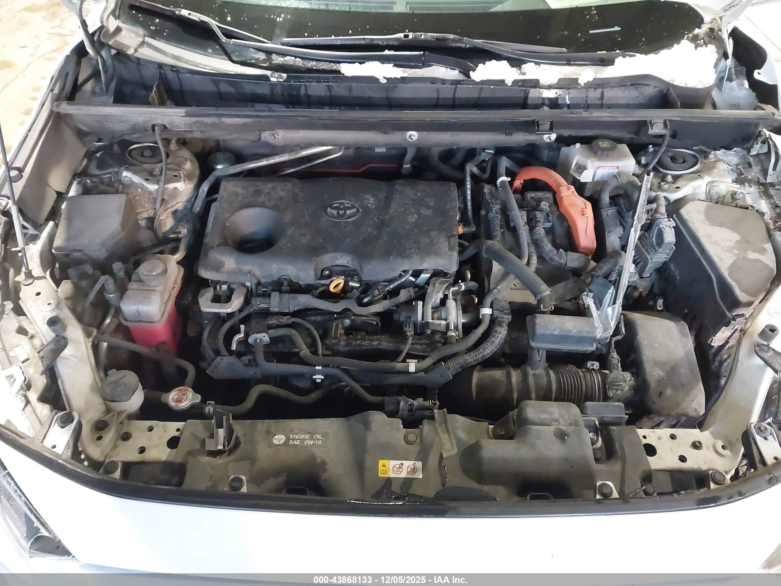 TOYOTA RAV4 image 10