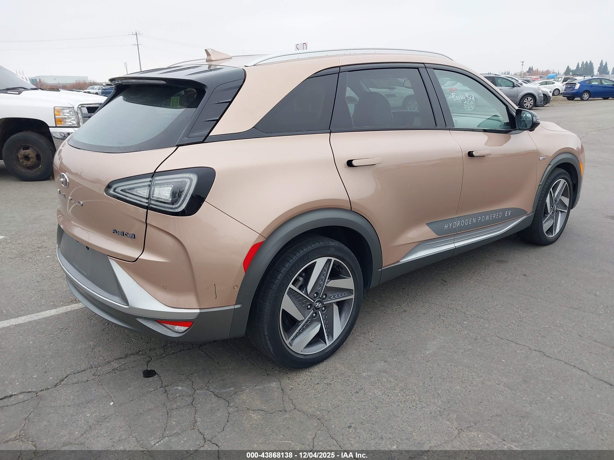 HYUNDAI NEXO image 4