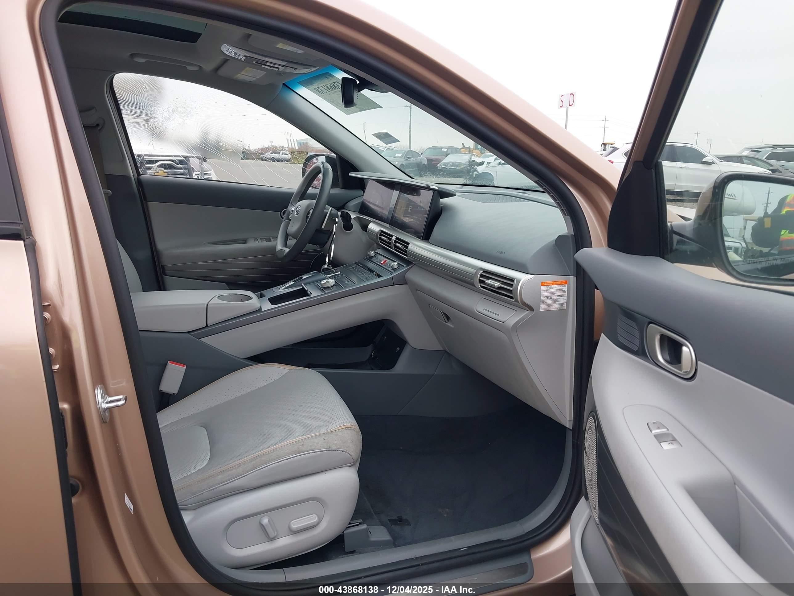 HYUNDAI NEXO image 5