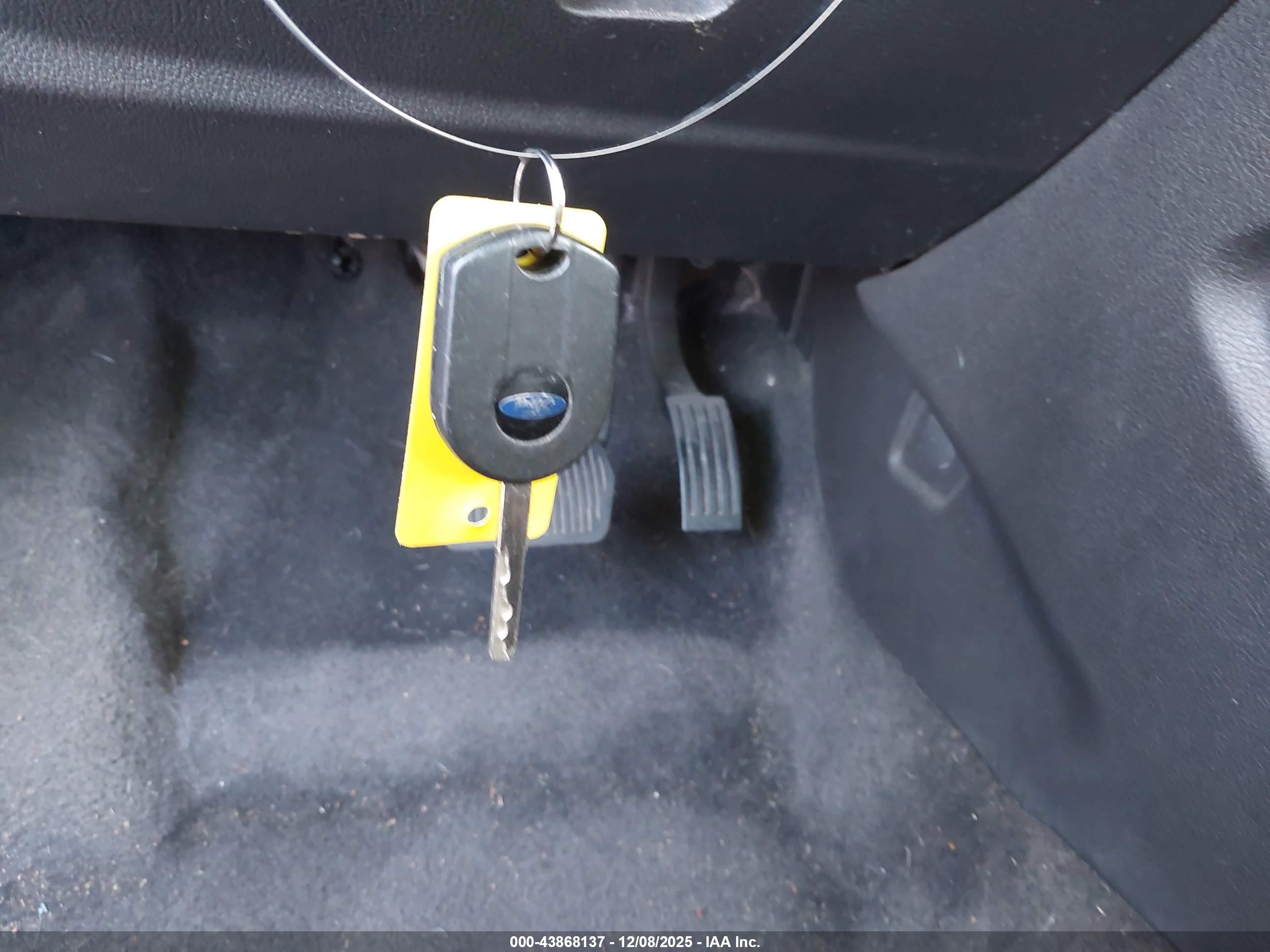 FORD FOCUS image 11