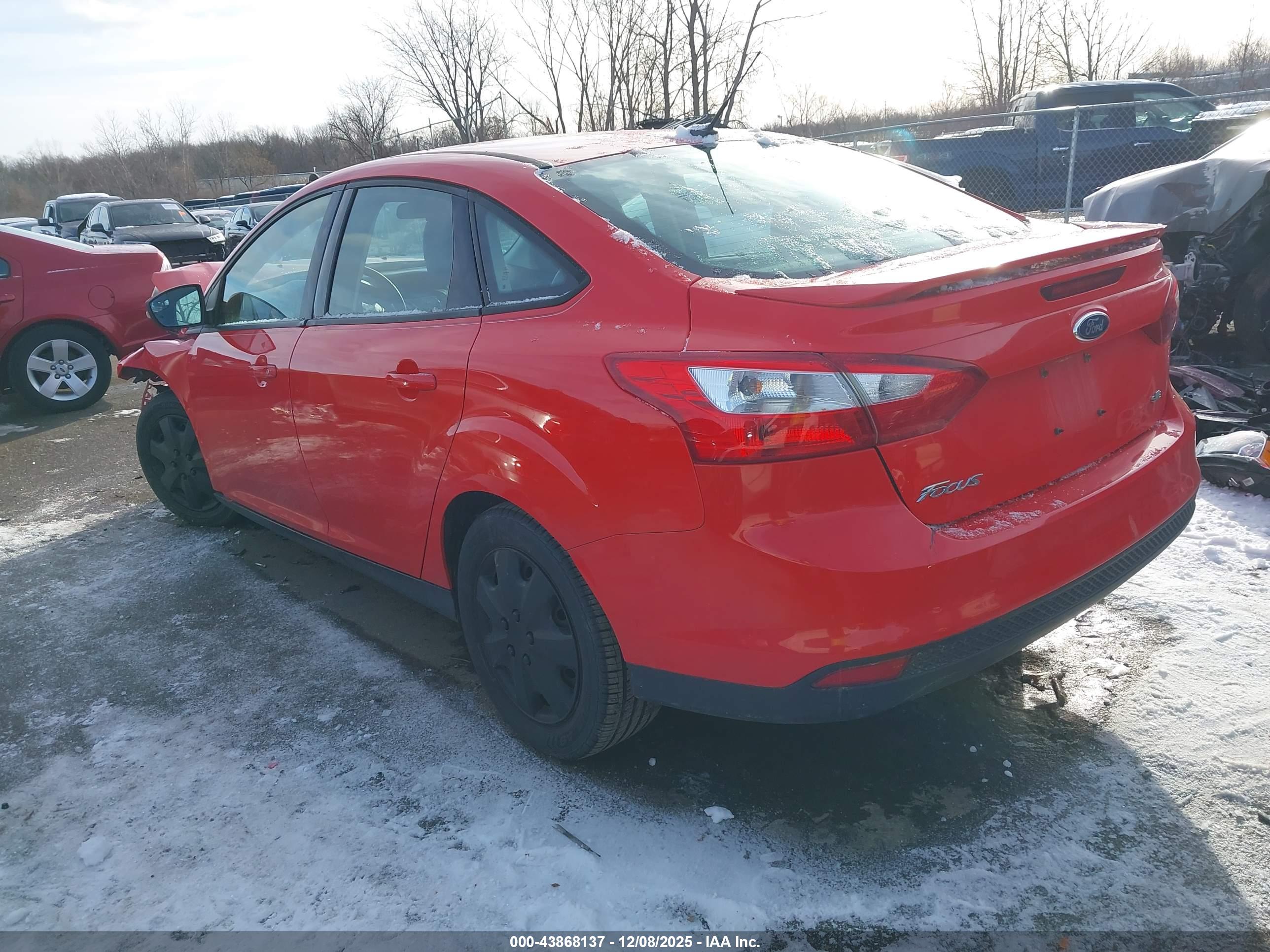 FORD FOCUS image 3
