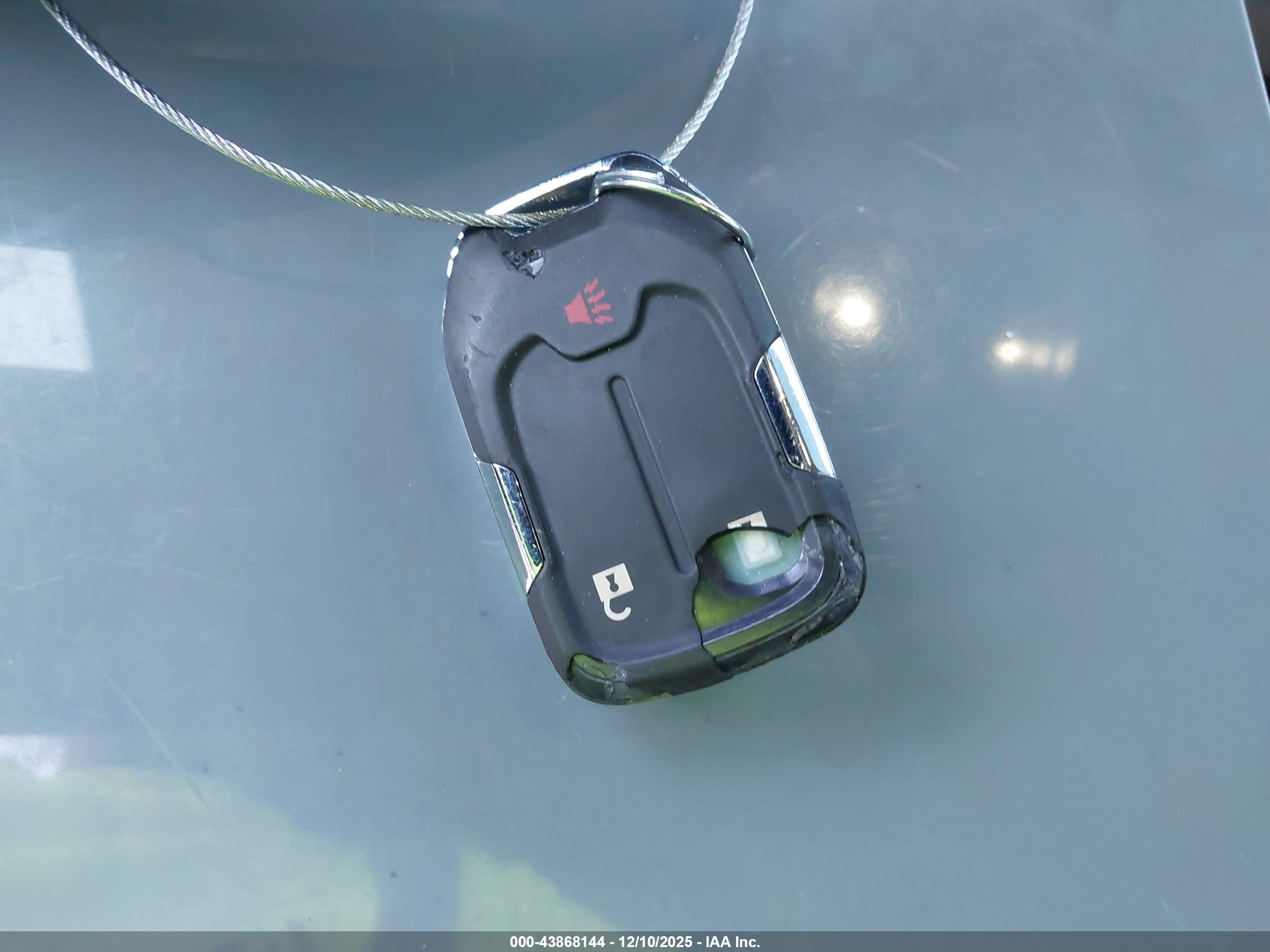 GMC TERRAIN image 11