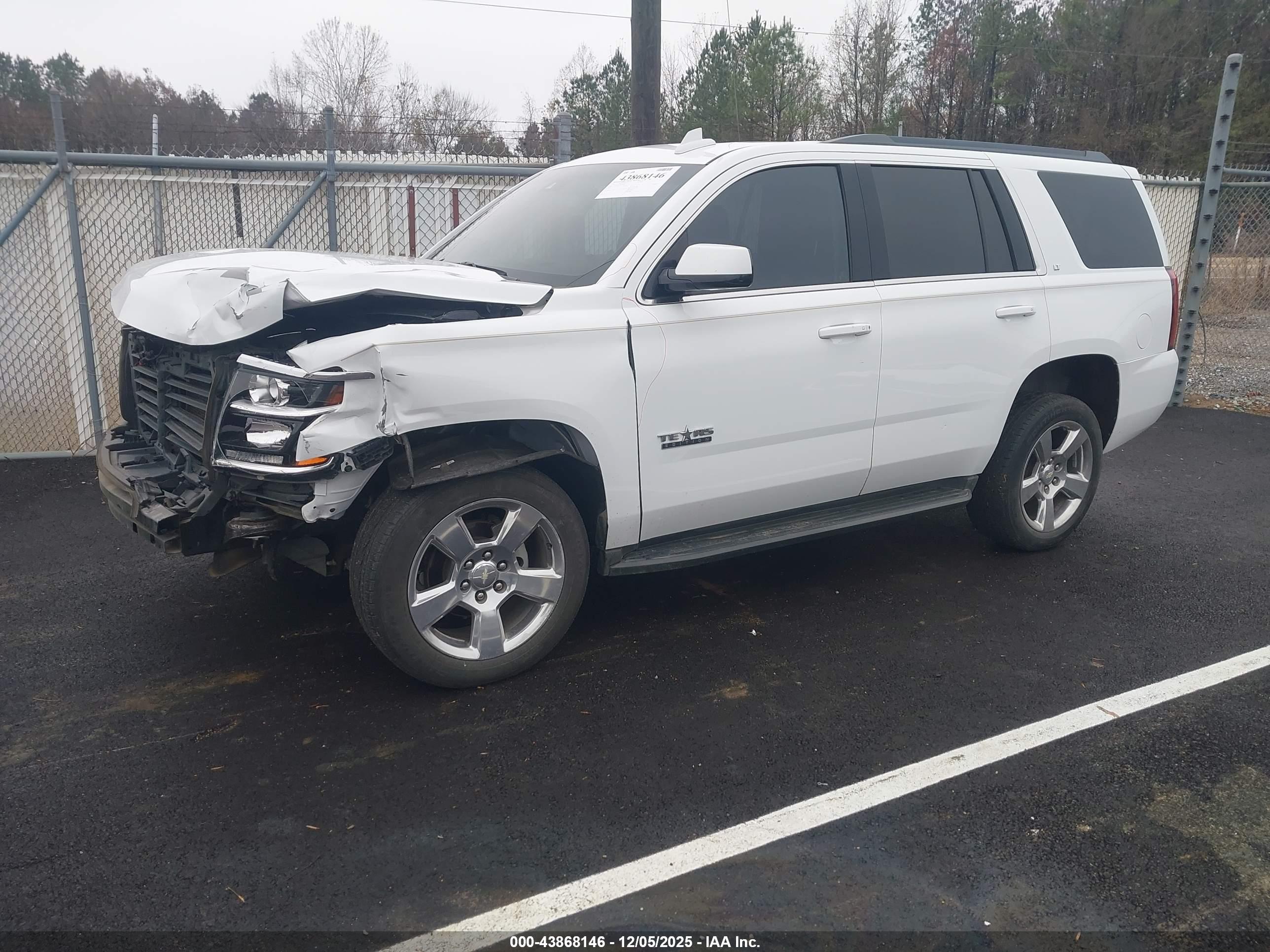 CHEVROLET TAHOE image 2