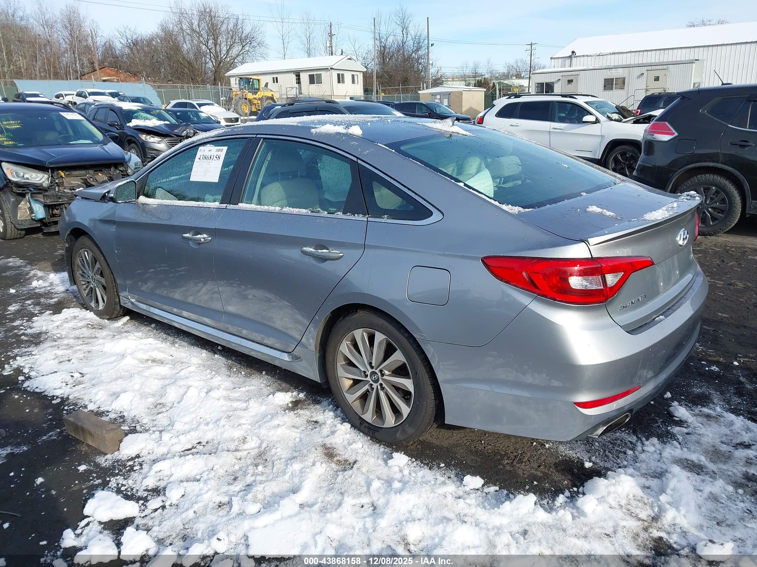 HYUNDAI SONATA image 3