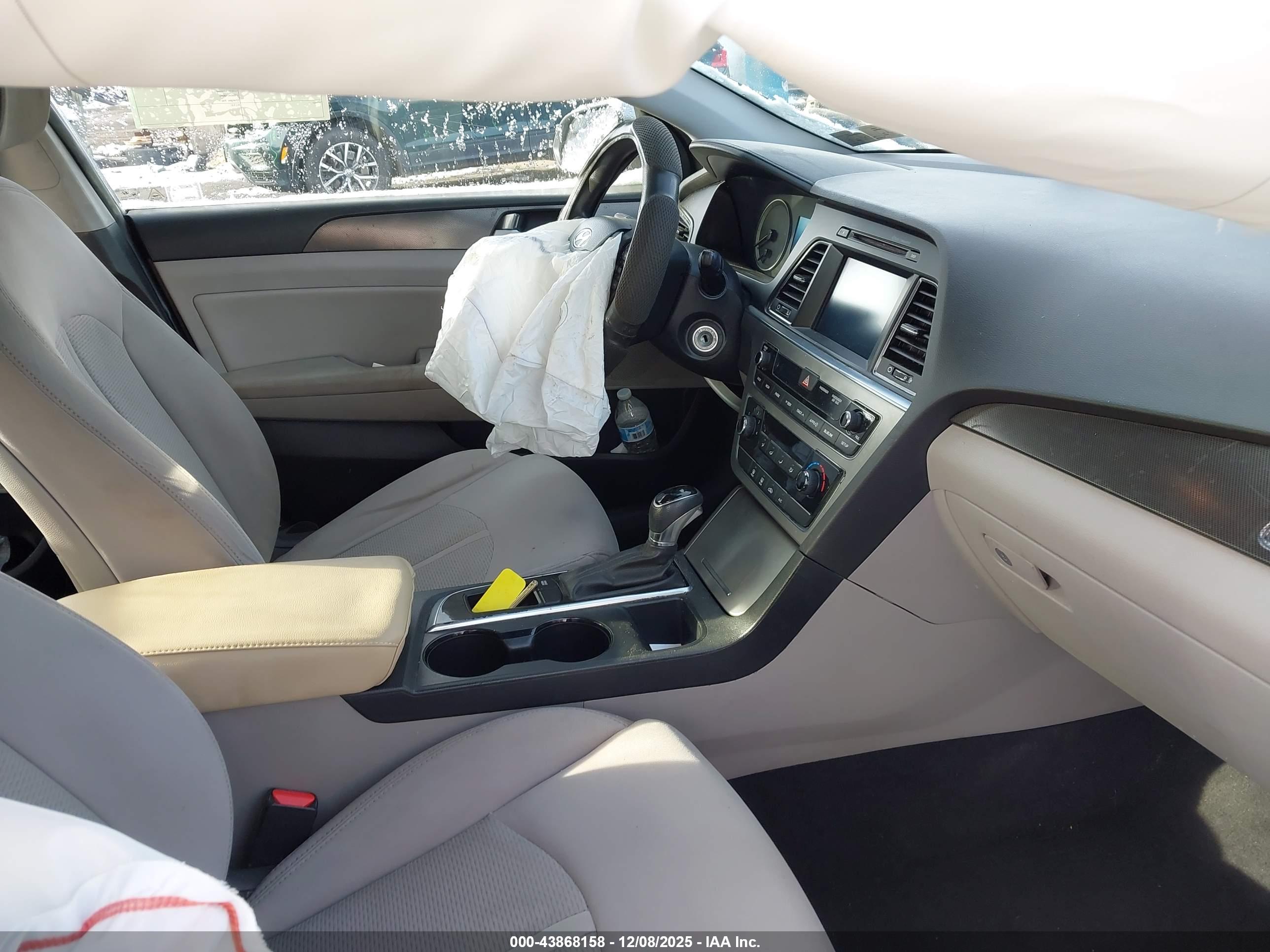 HYUNDAI SONATA image 5