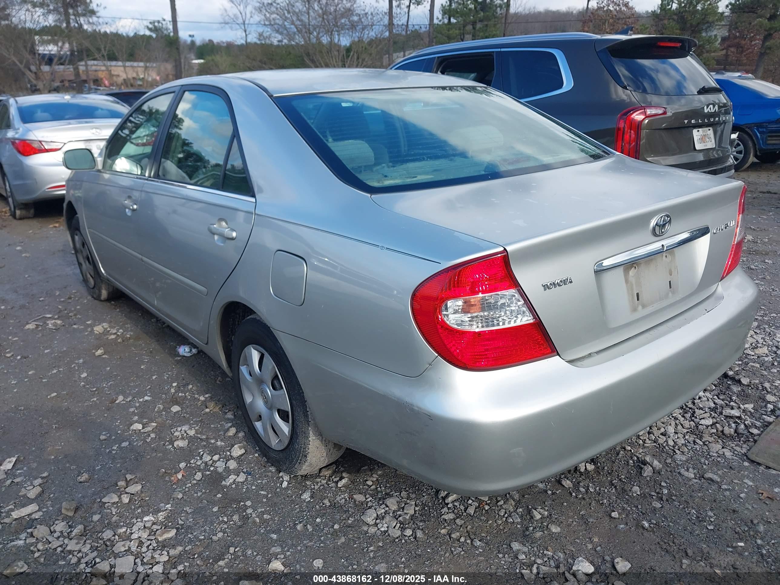 TOYOTA CAMRY image 3