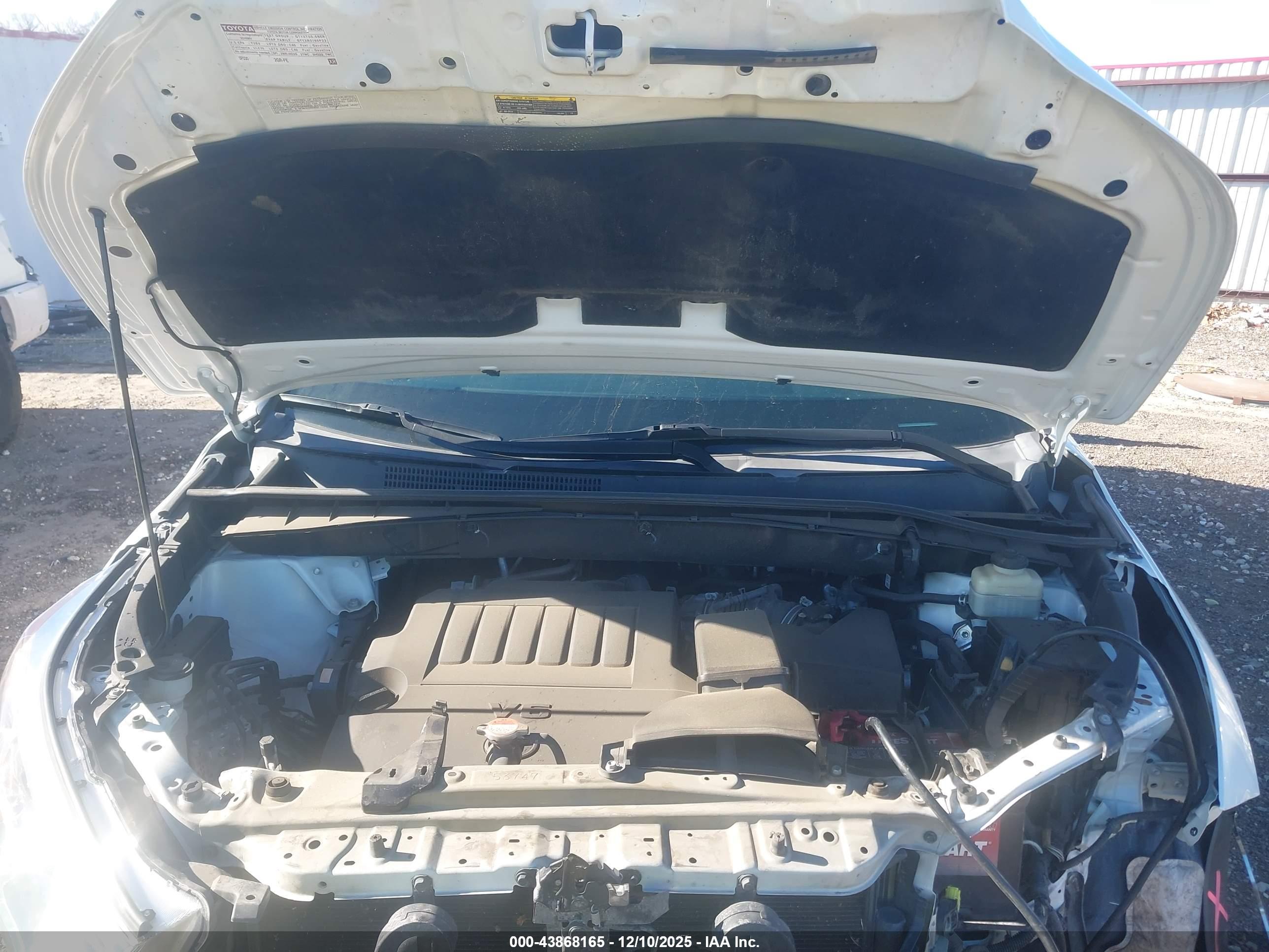 TOYOTA HIGHLANDER image 10