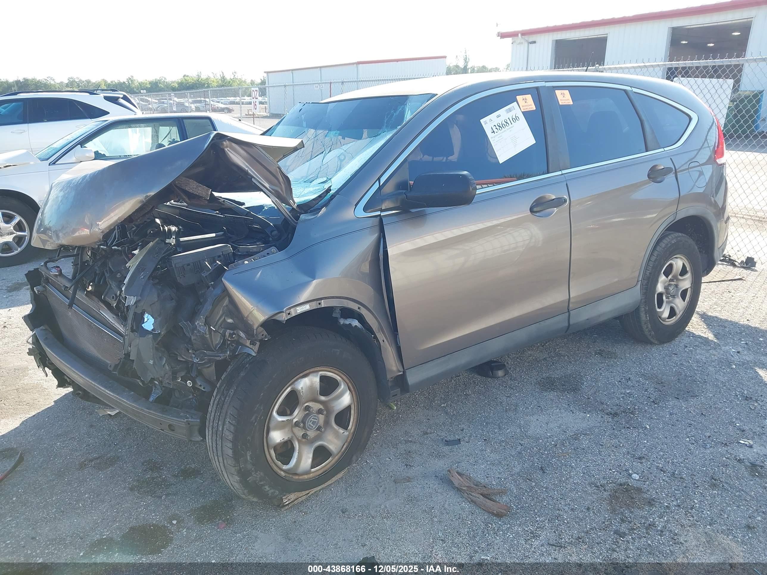 HONDA CR-V image 2