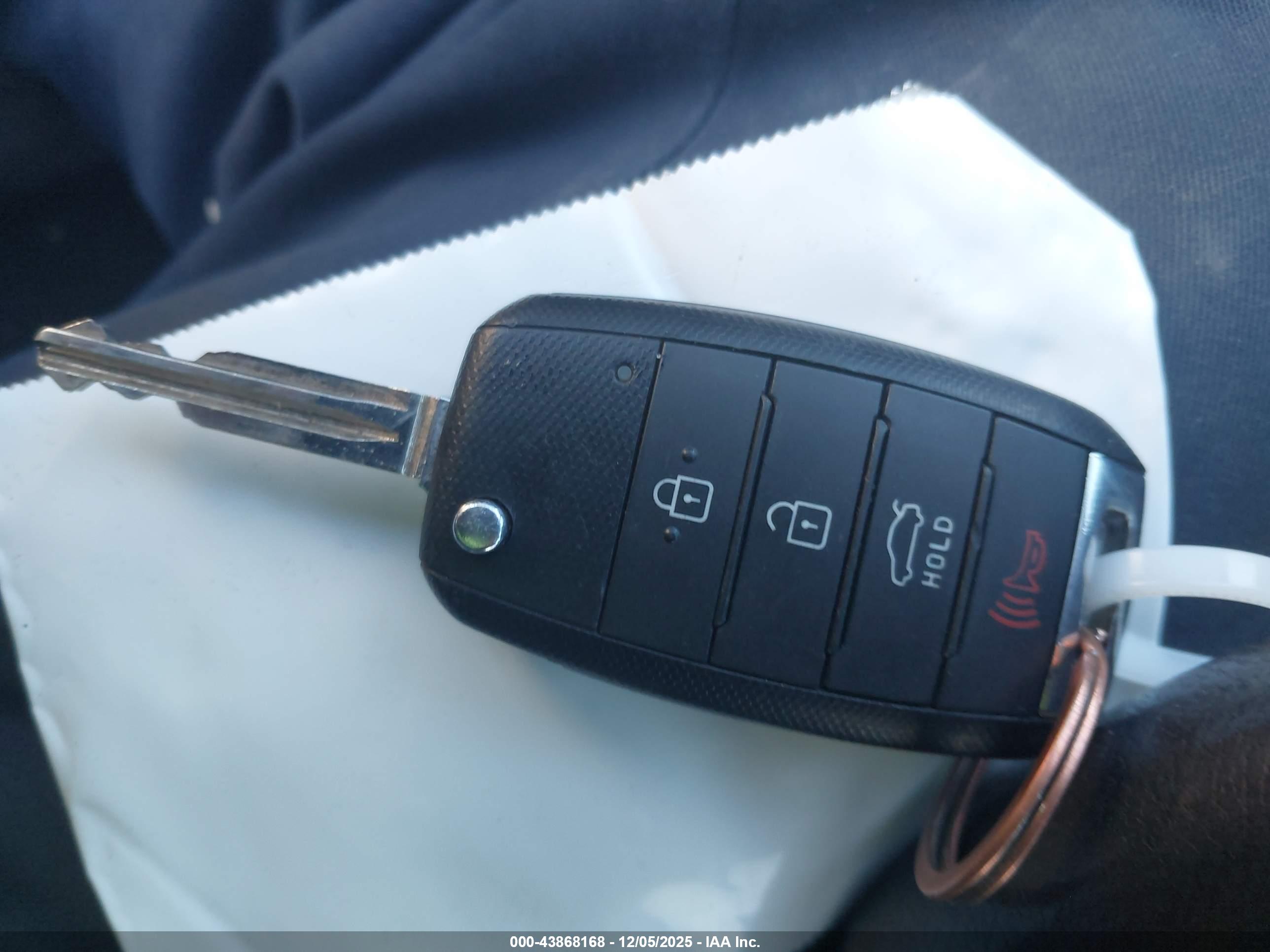 KIA FORTE image 11