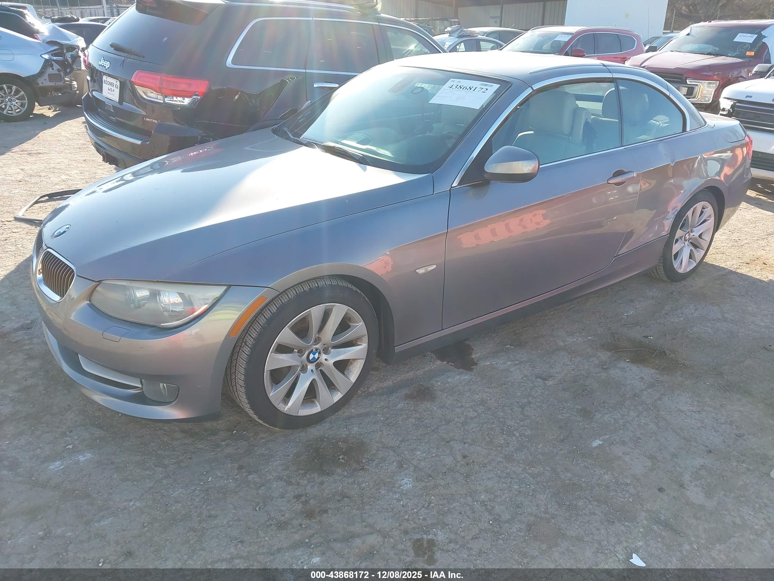 BMW 328I image 2