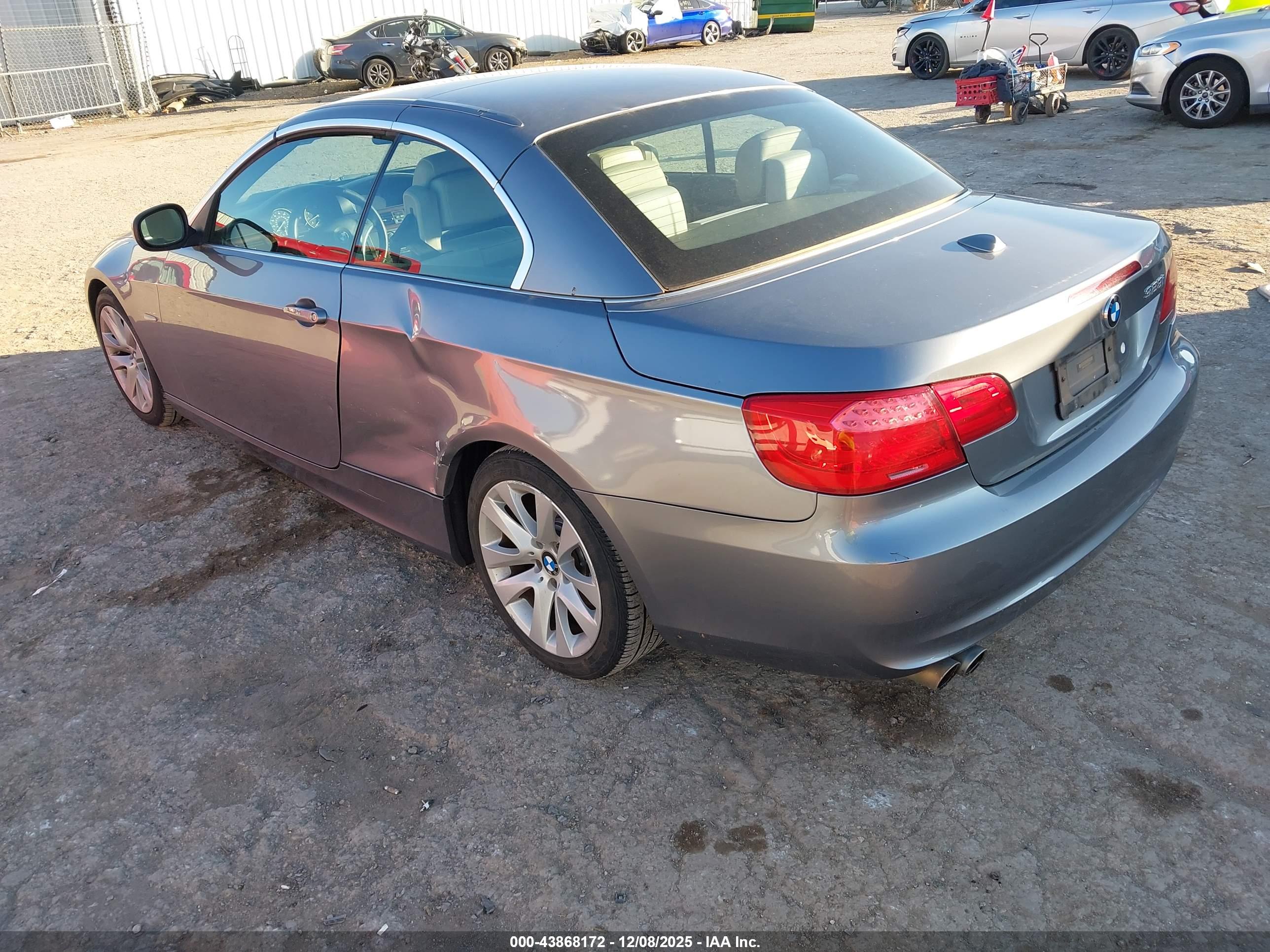 BMW 328I image 3
