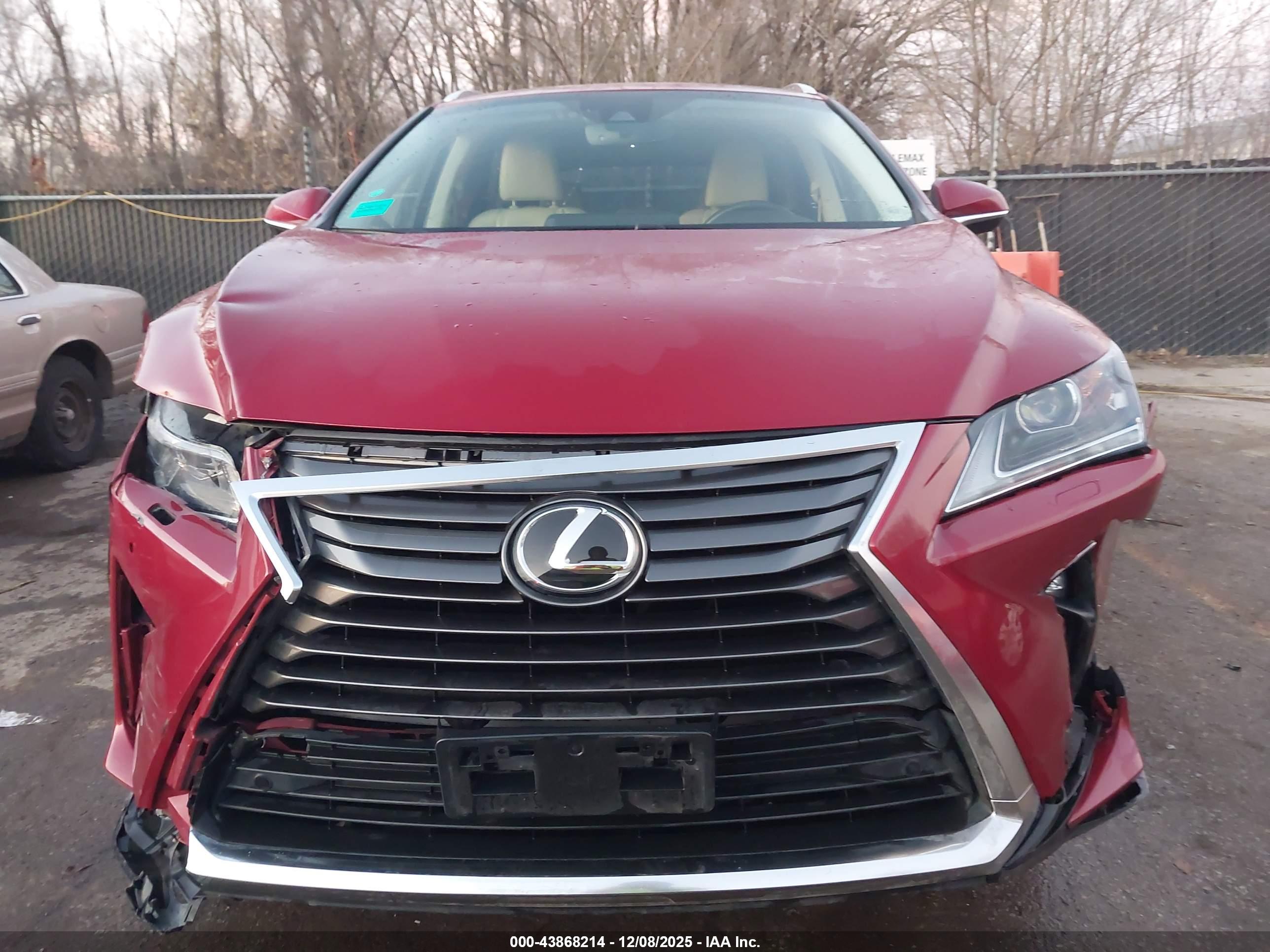 LEXUS RX image 6