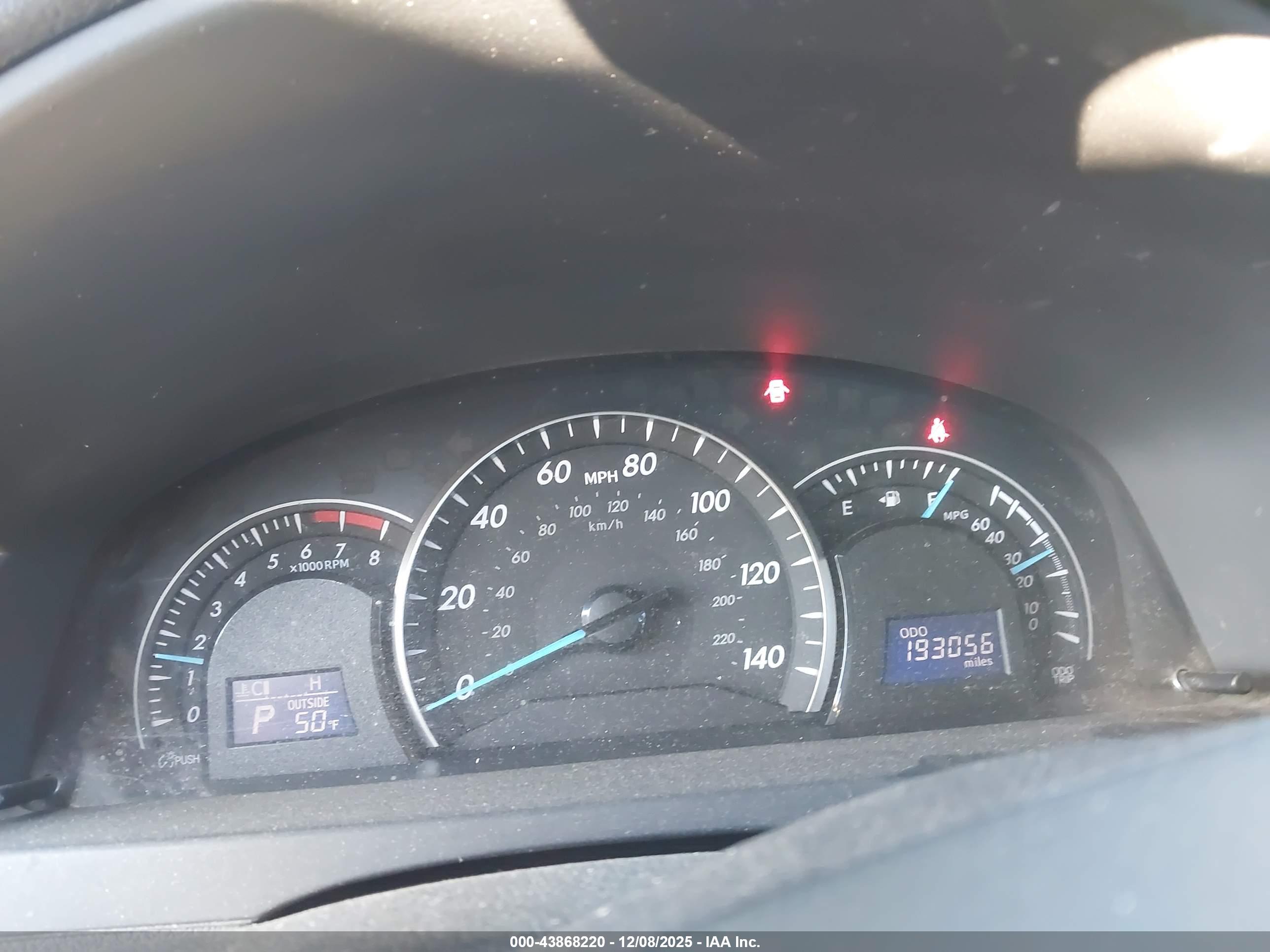 TOYOTA CAMRY image 7