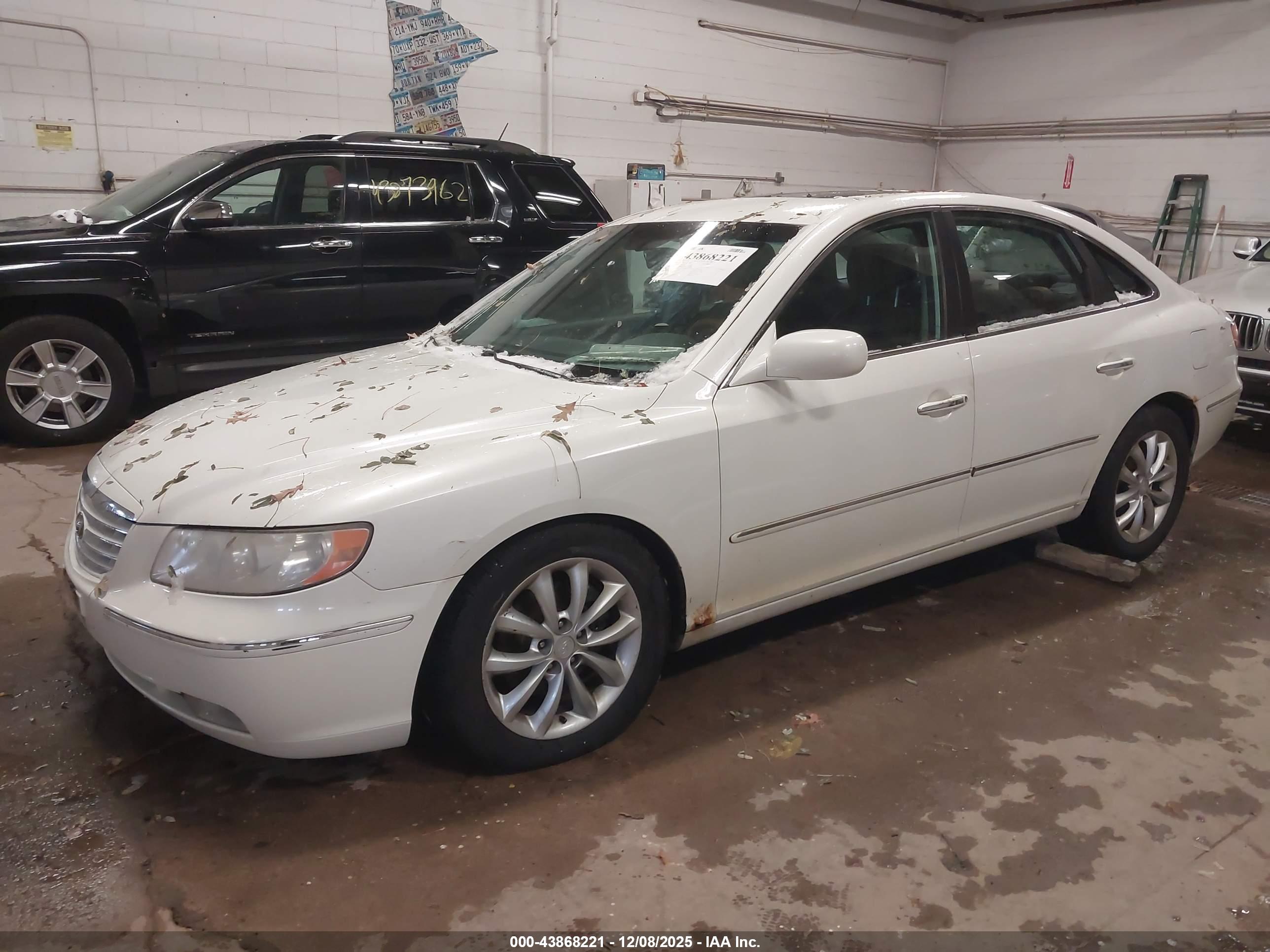 HYUNDAI AZERA image 2