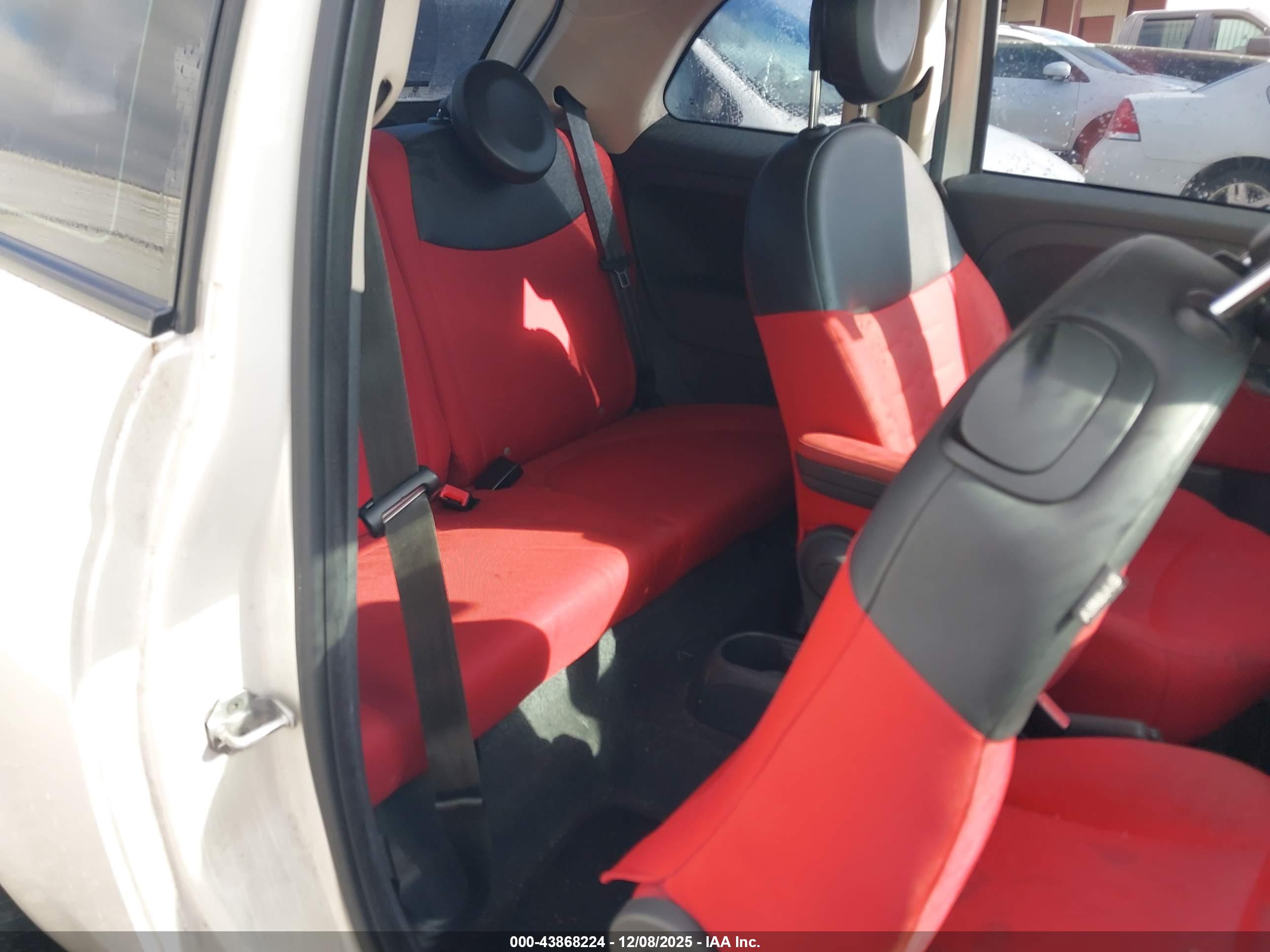 FIAT 500 image 8