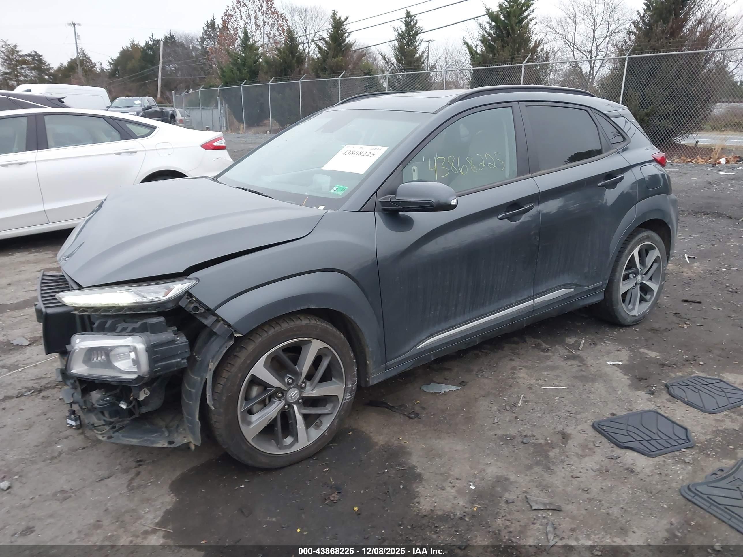 HYUNDAI KONA image 2
