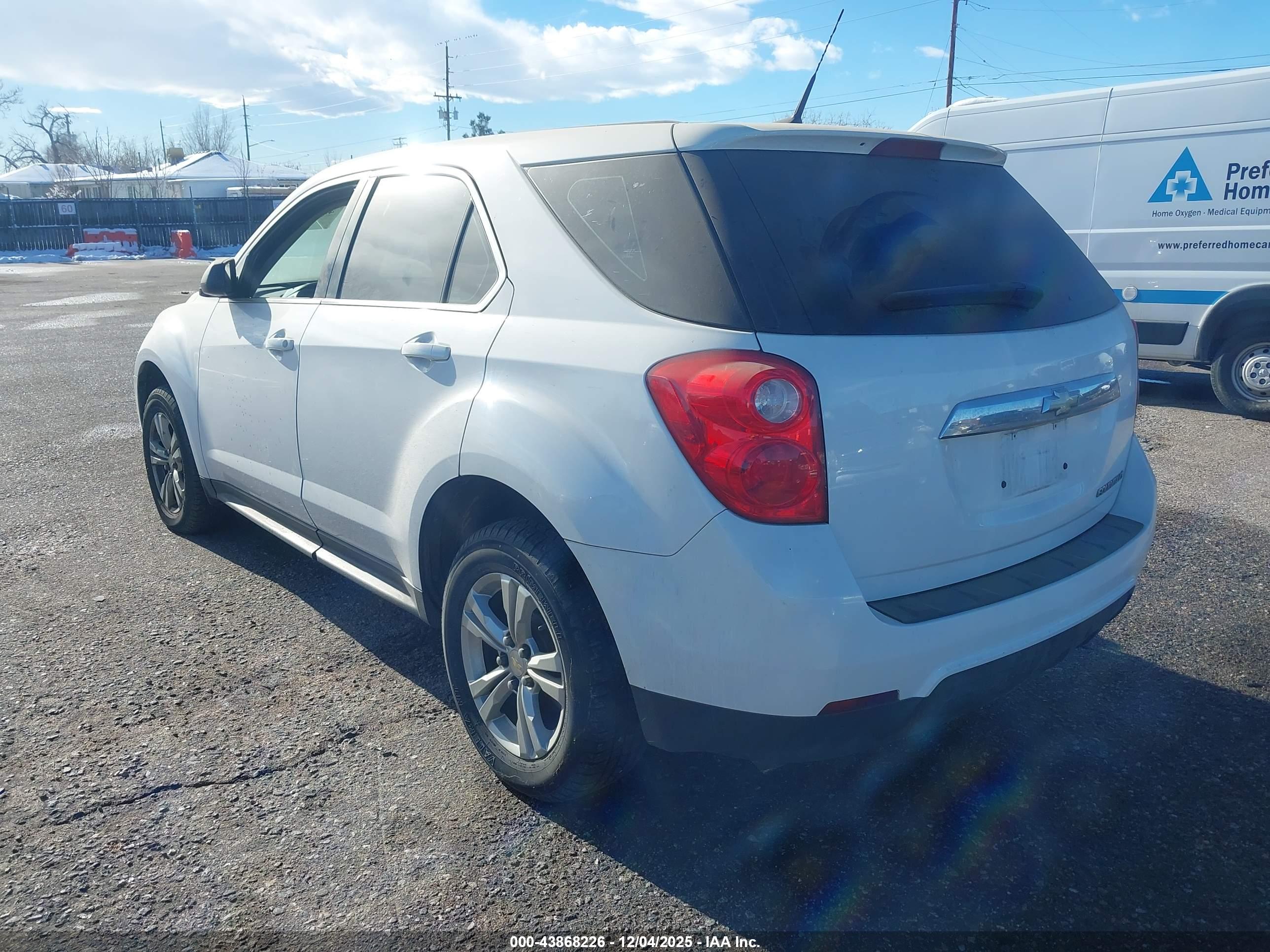 CHEVROLET EQUINOX image 3