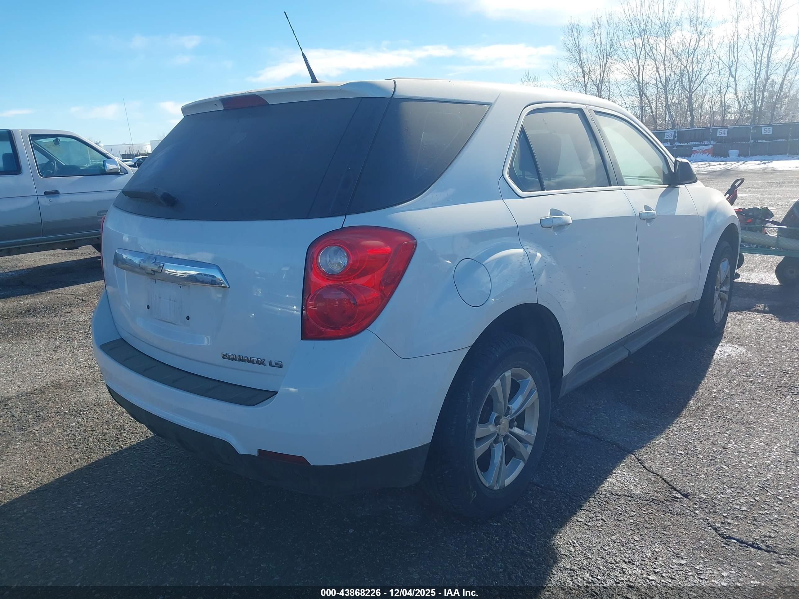 CHEVROLET EQUINOX image 4