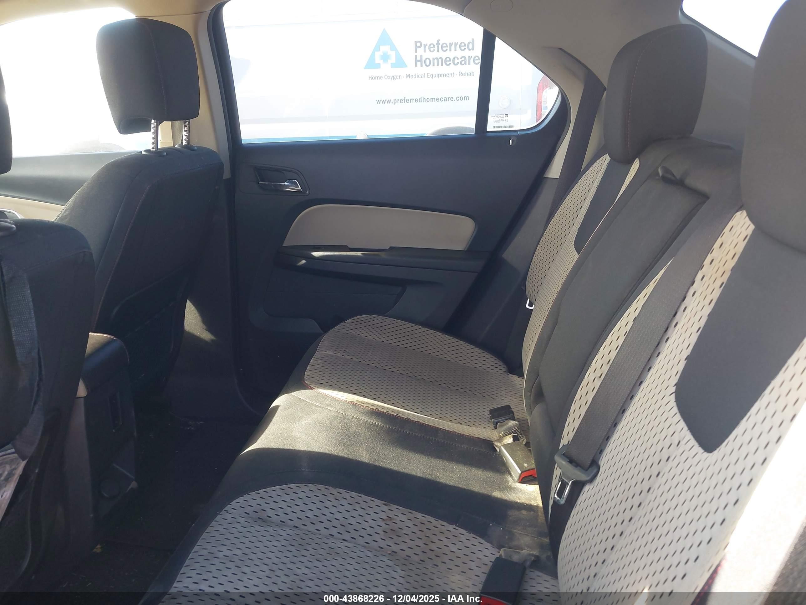 CHEVROLET EQUINOX image 8