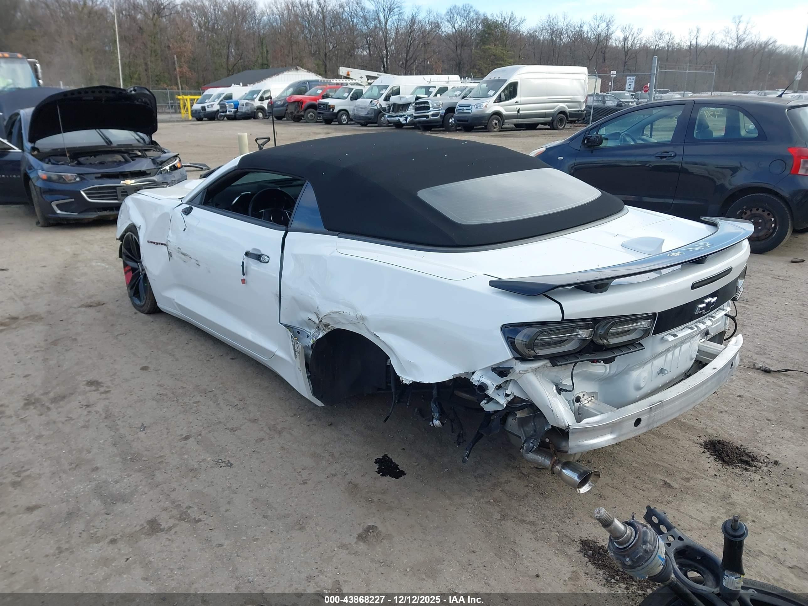 CHEVROLET CAMARO image 3