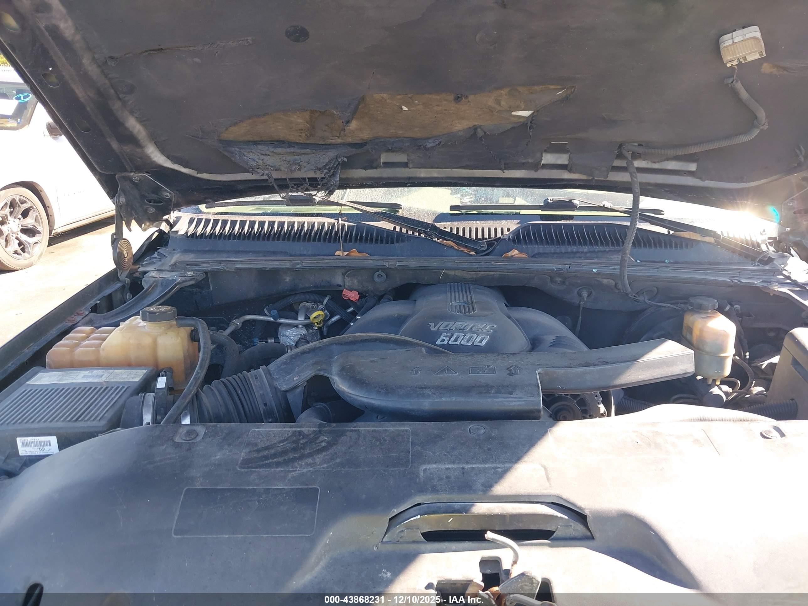 GMC YUKON image 10