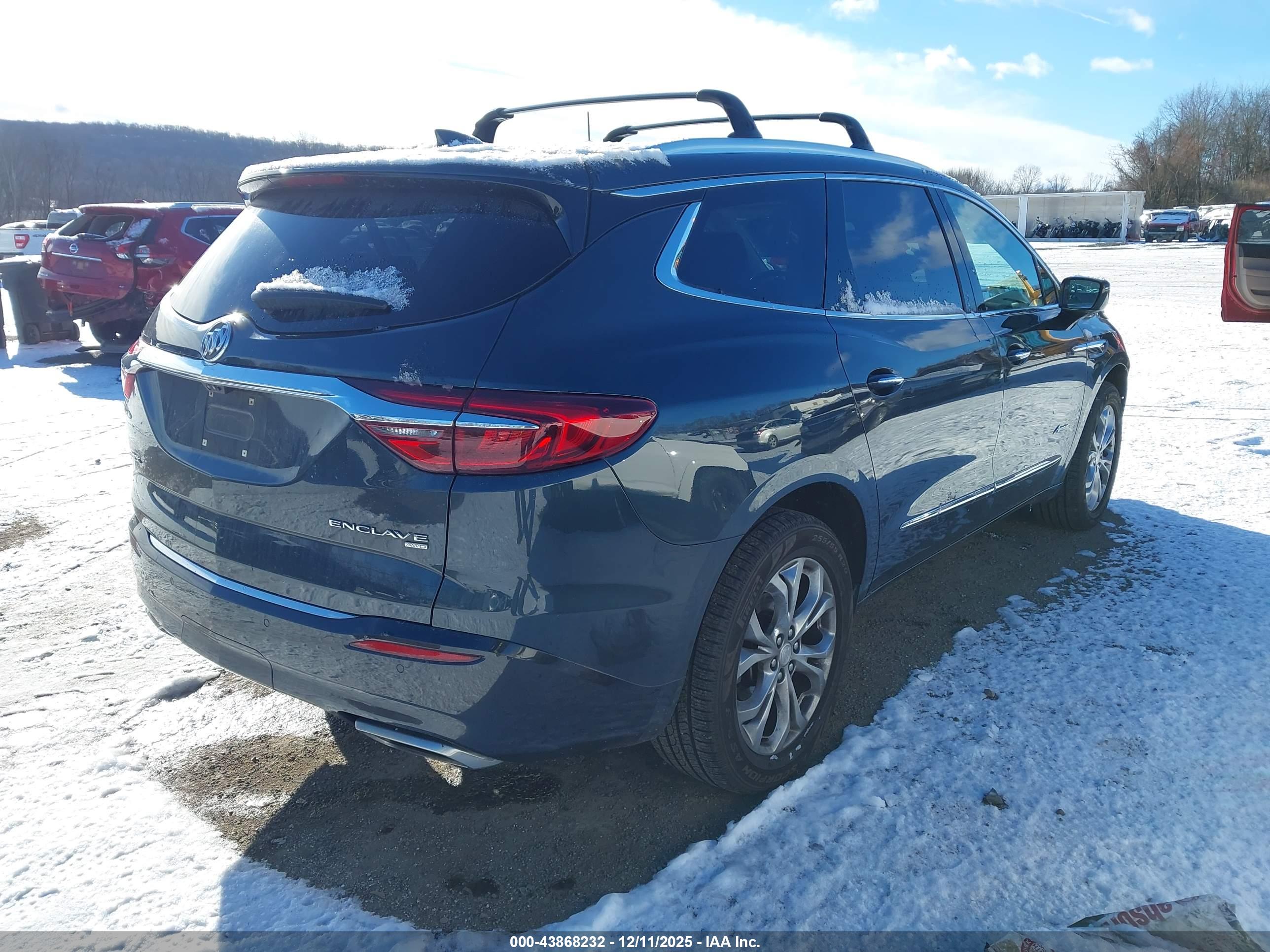 BUICK ENCLAVE image 4