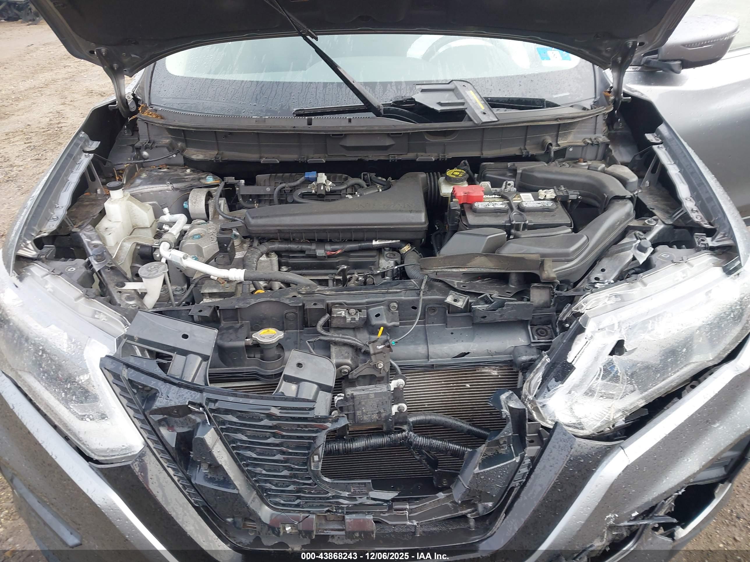 NISSAN ROGUE image 10