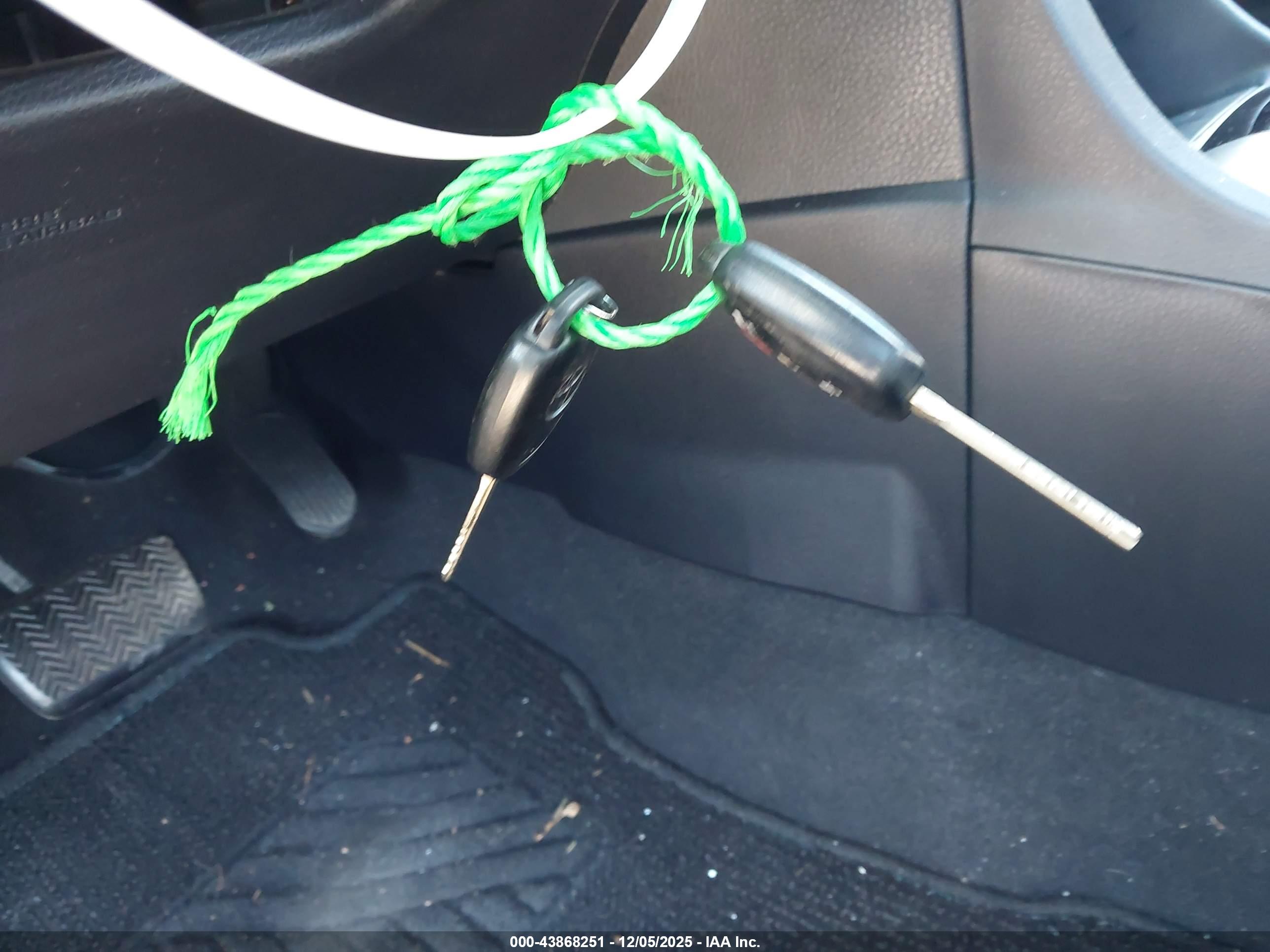 TOYOTA COROLLA image 11