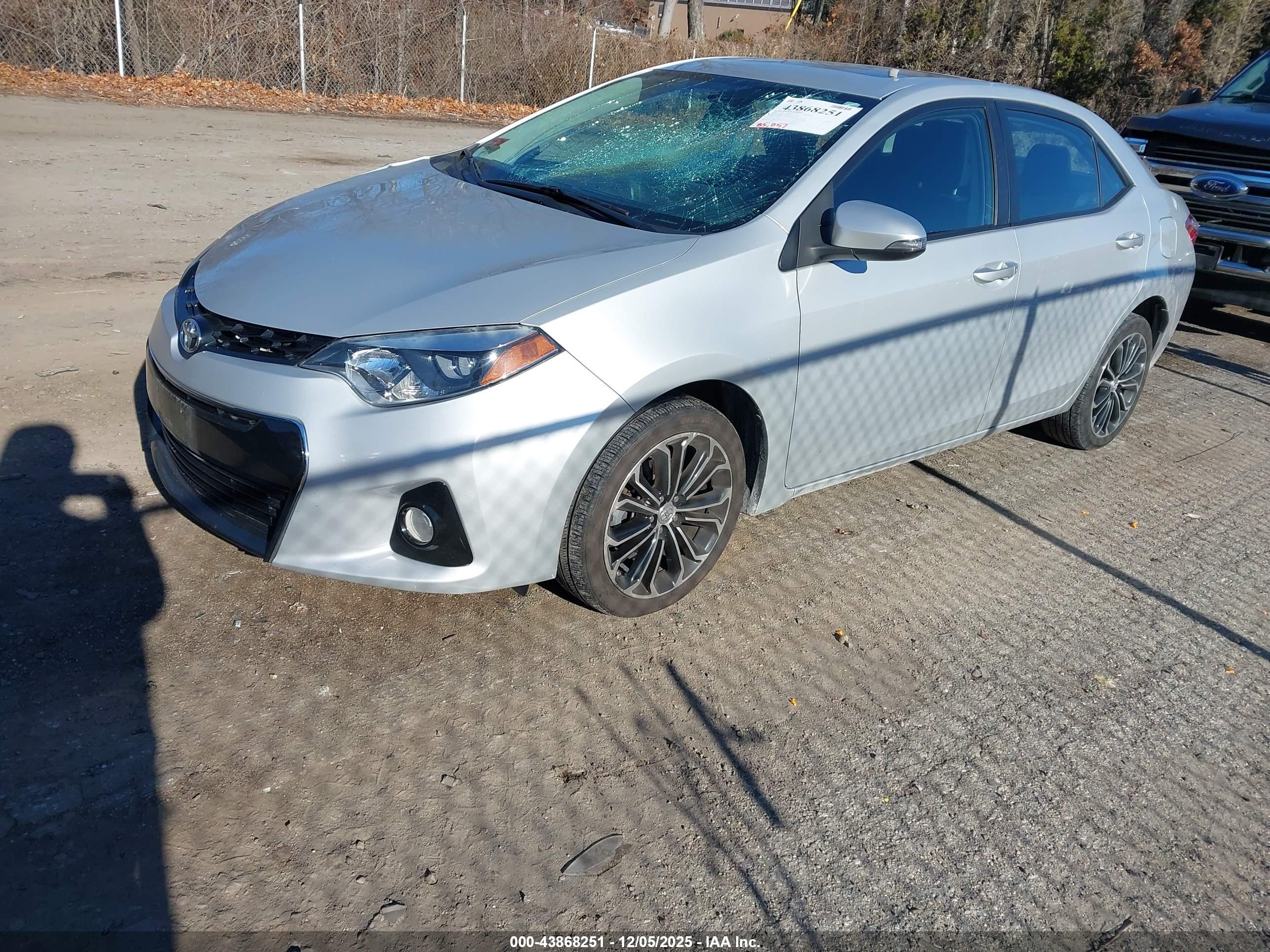 TOYOTA COROLLA image 2