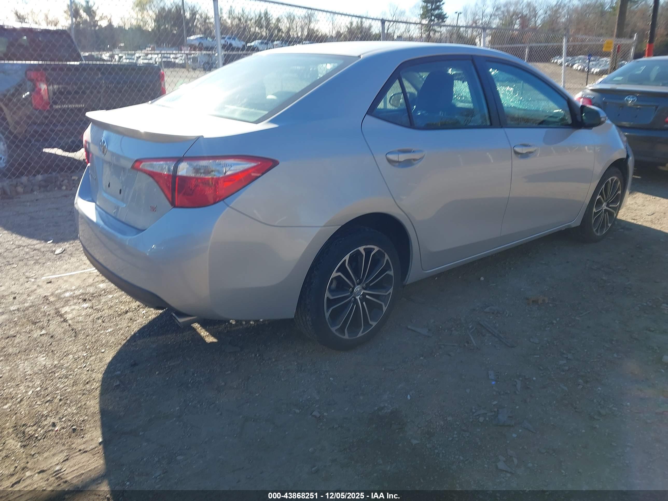 TOYOTA COROLLA image 4