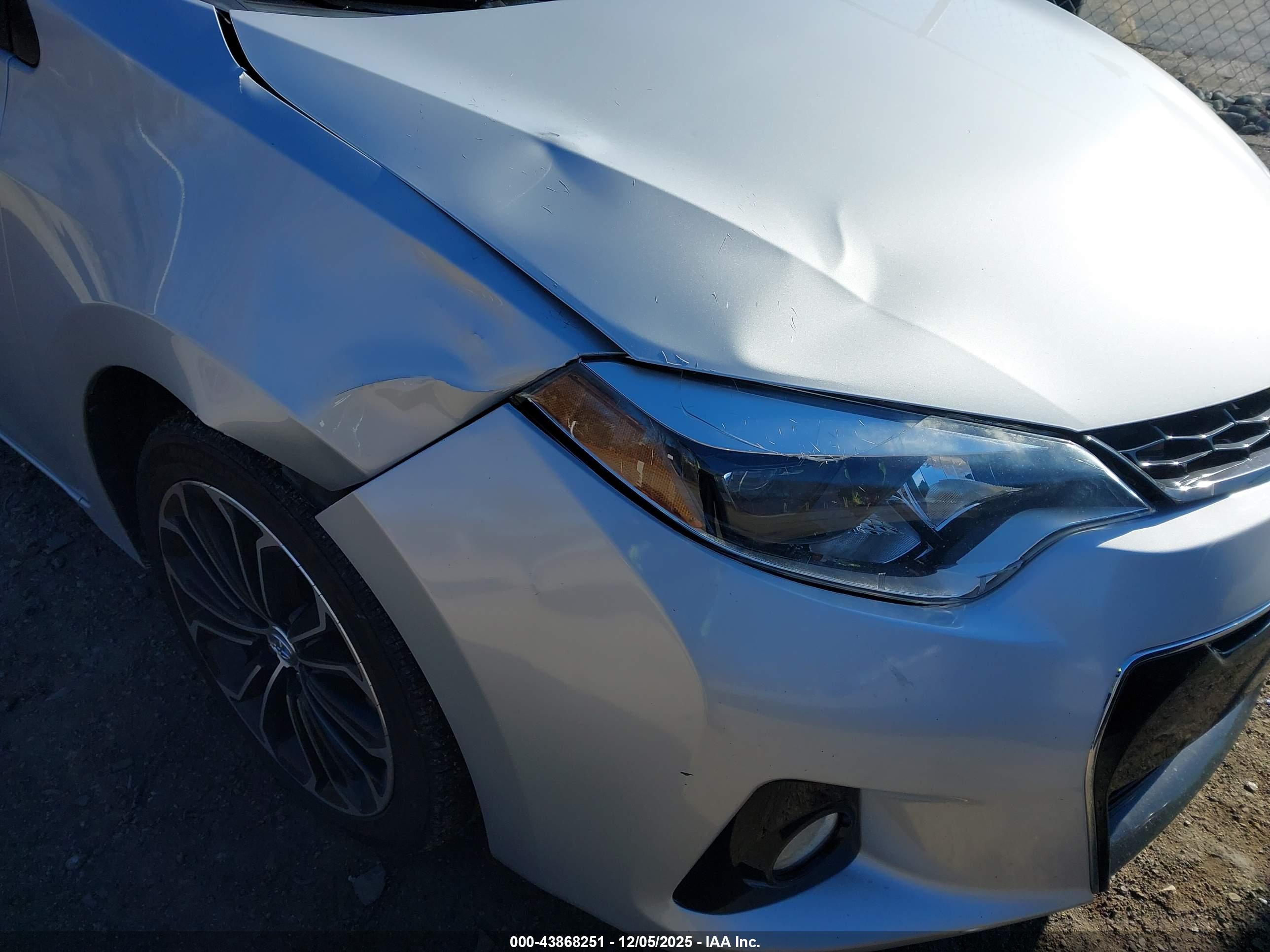 TOYOTA COROLLA image 6