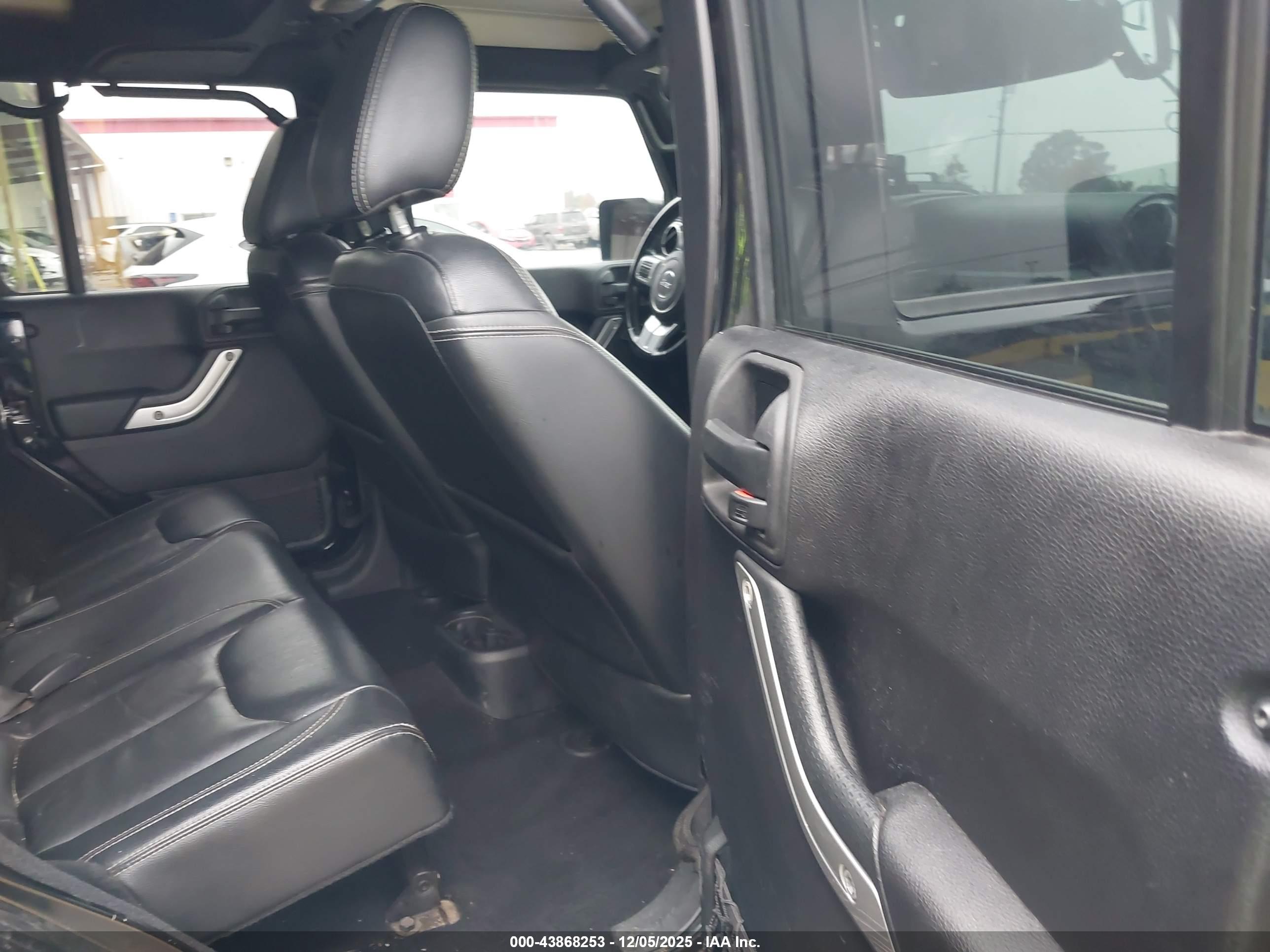 JEEP WRANGLER image 8