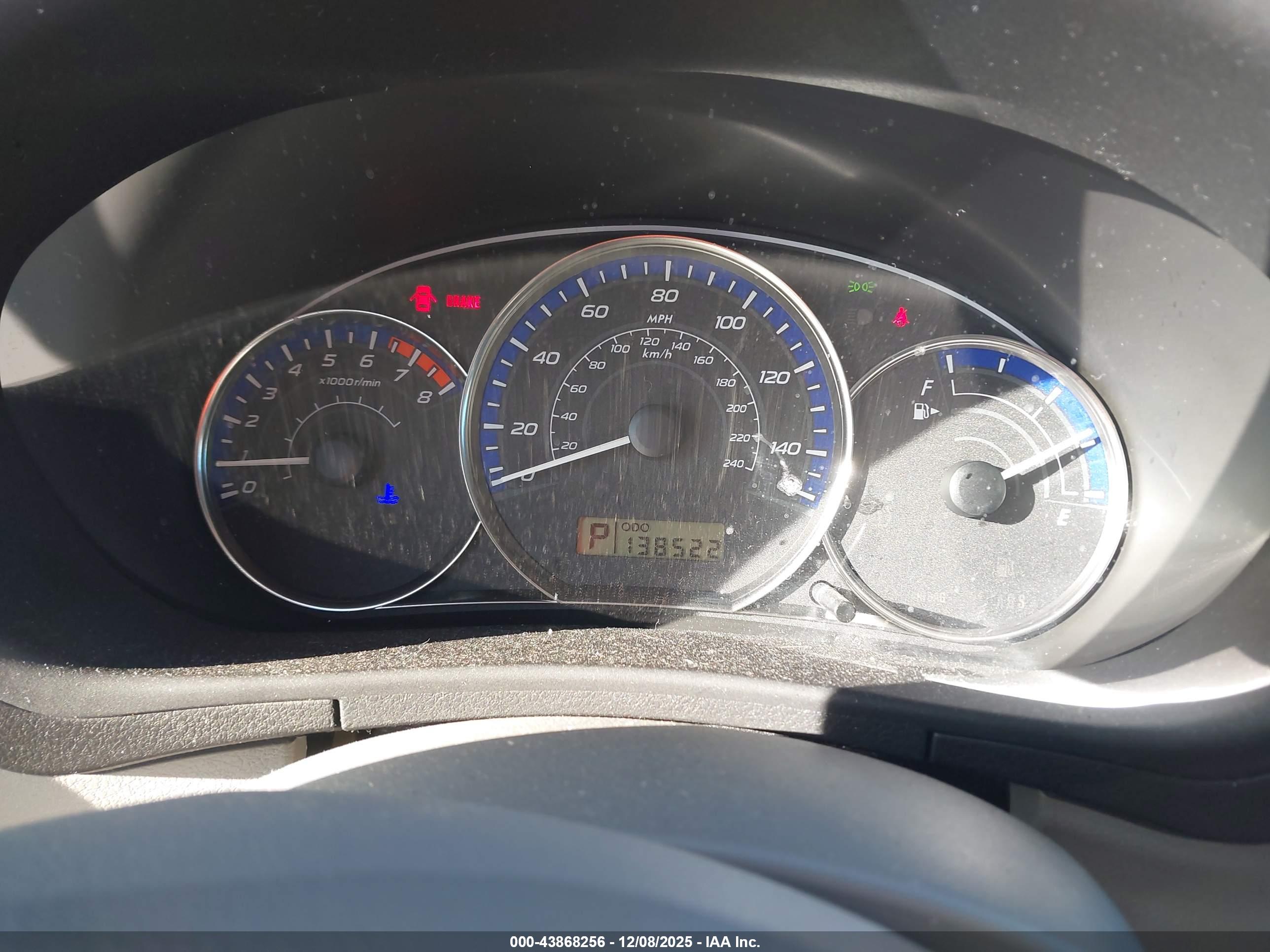 SUBARU FORESTER image 7