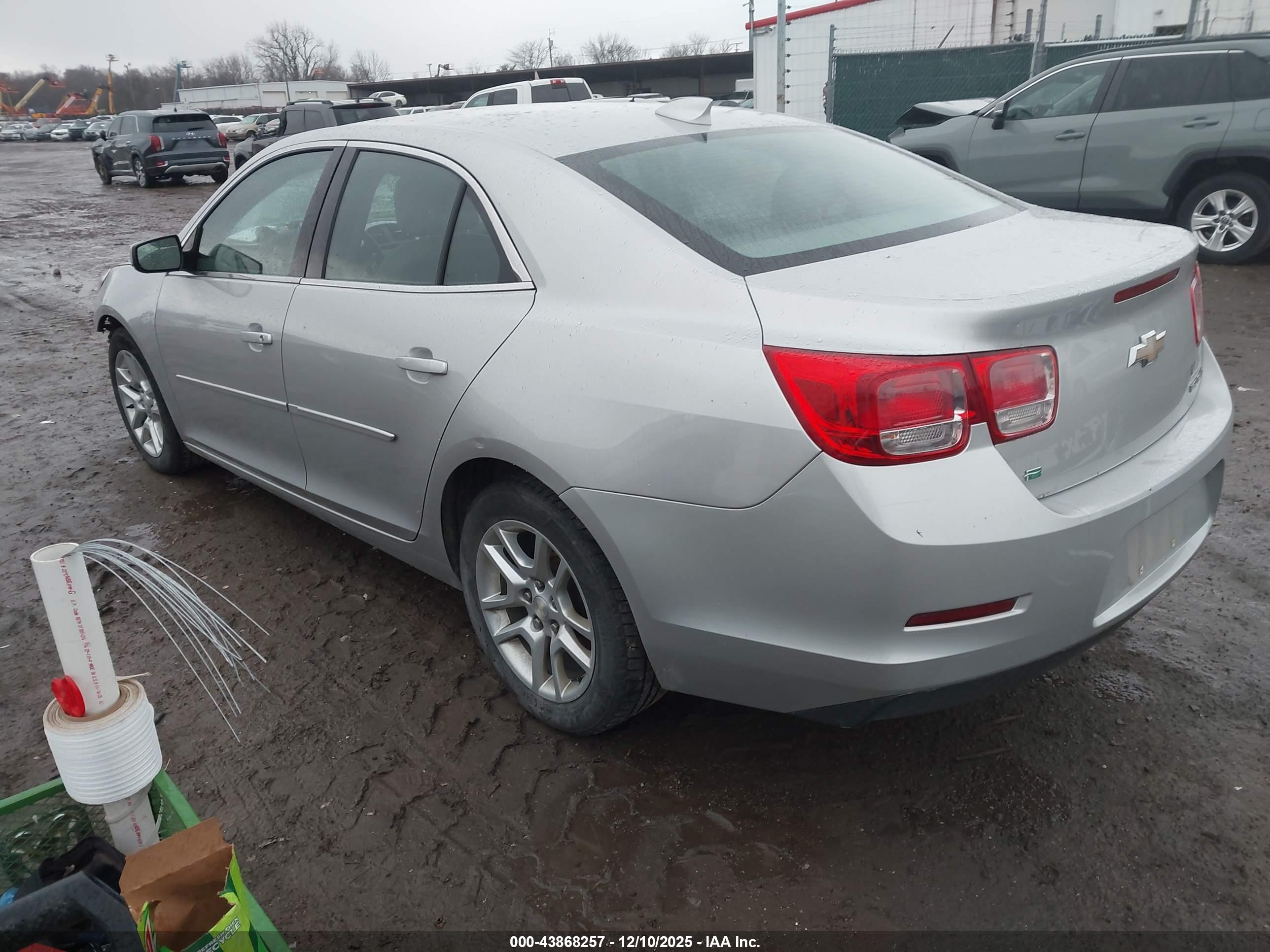 CHEVROLET MALIBU image 3