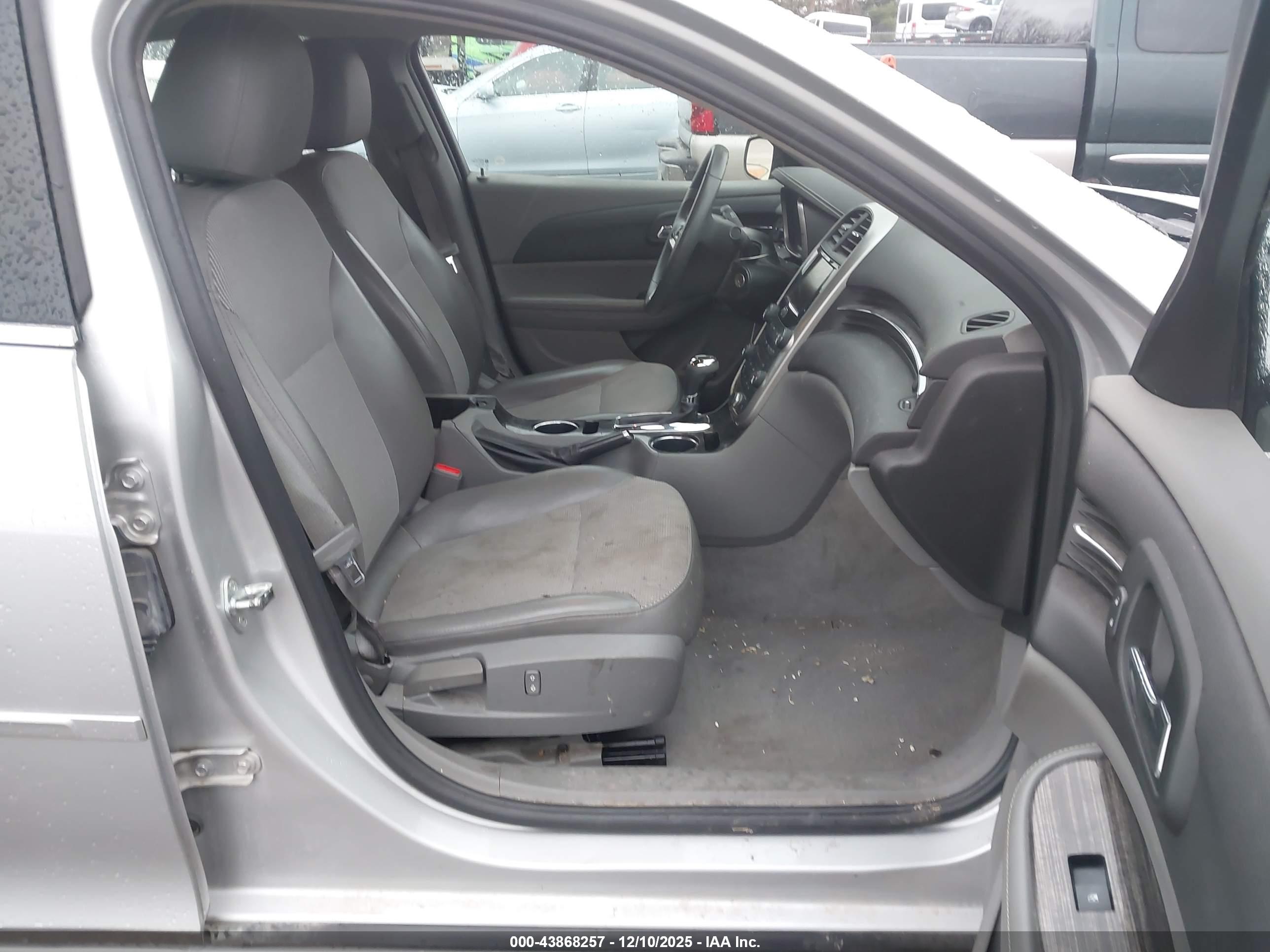 CHEVROLET MALIBU image 5