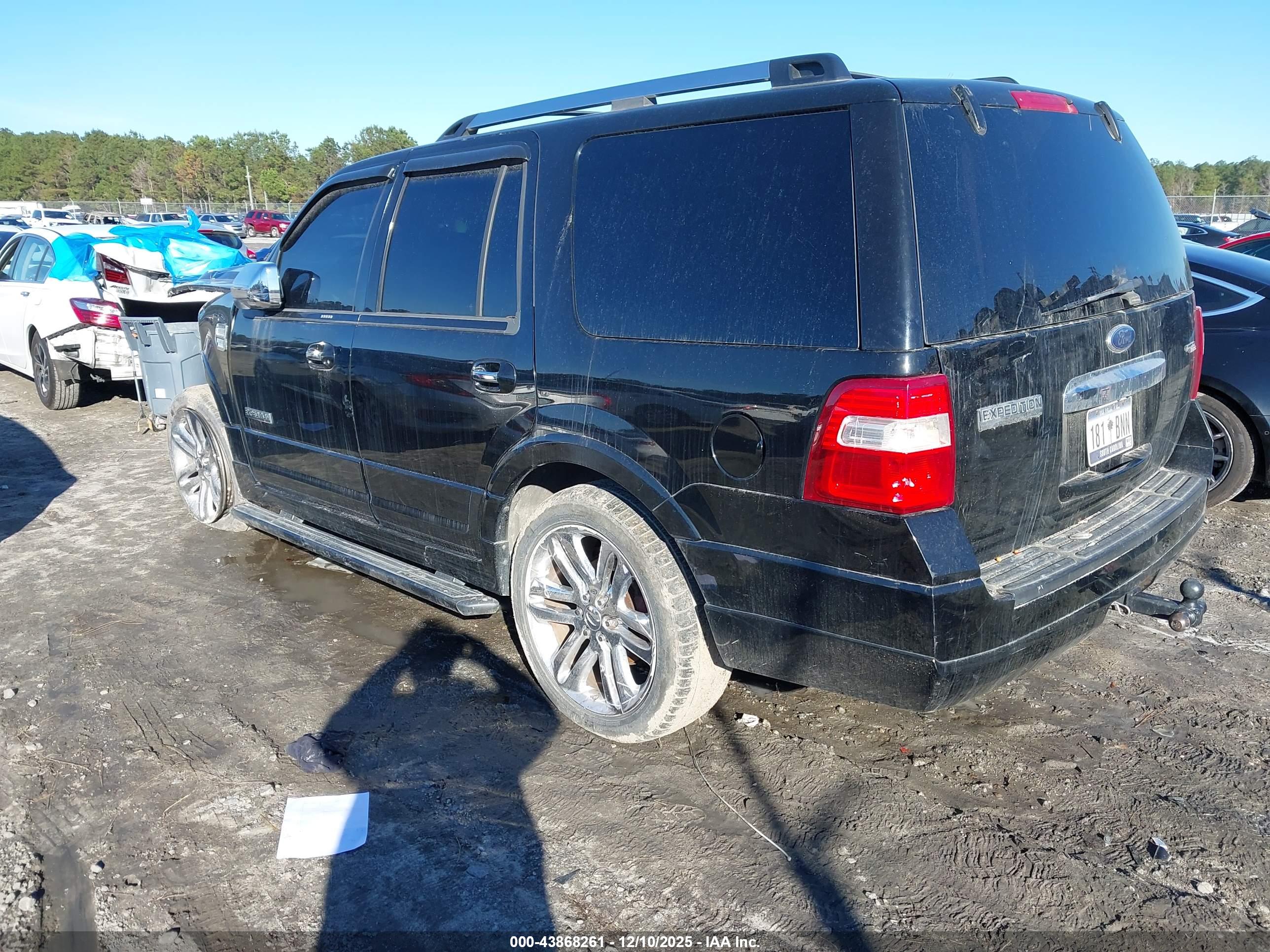 FORD EXPEDITION image 3