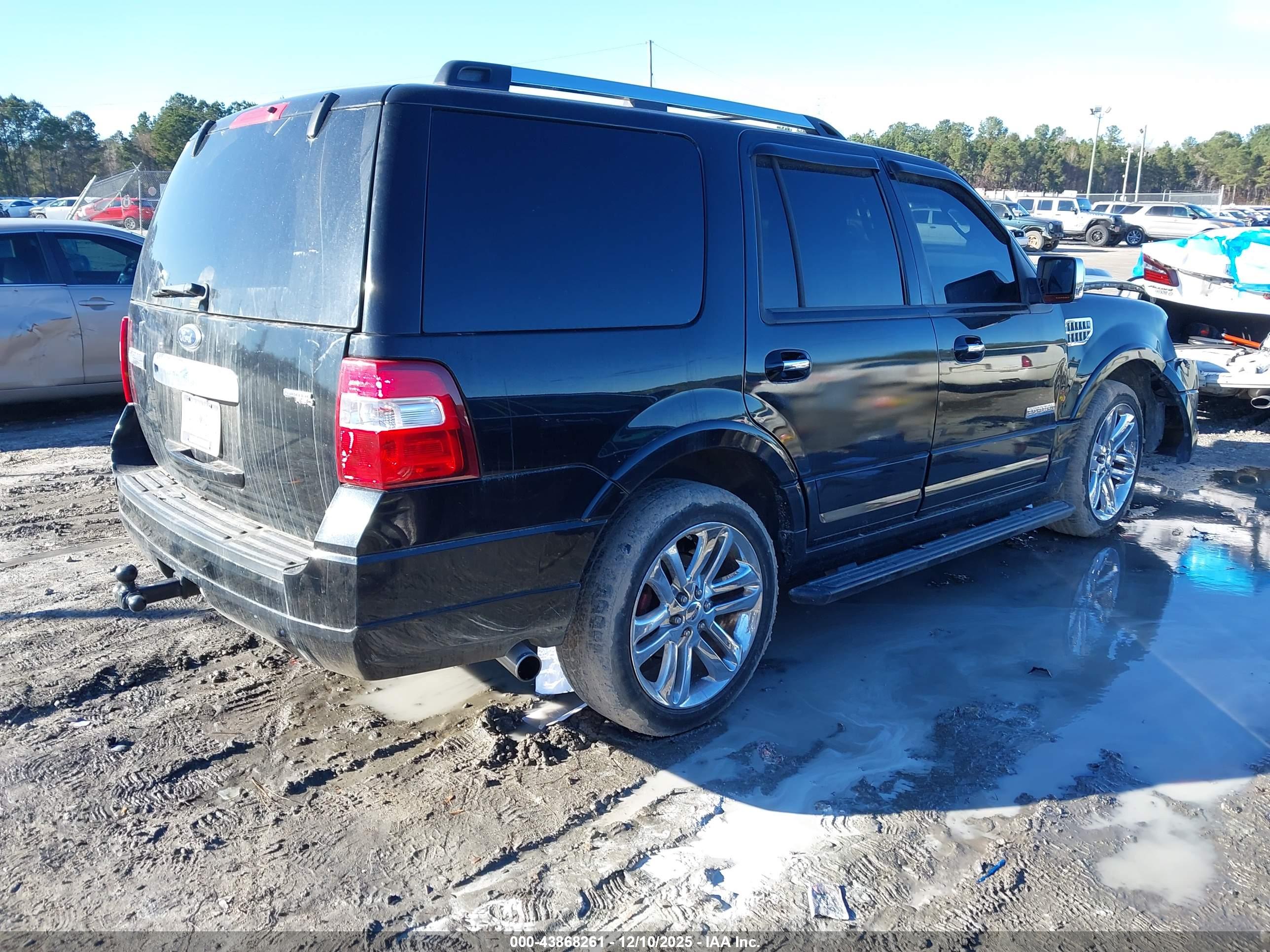 FORD EXPEDITION image 4