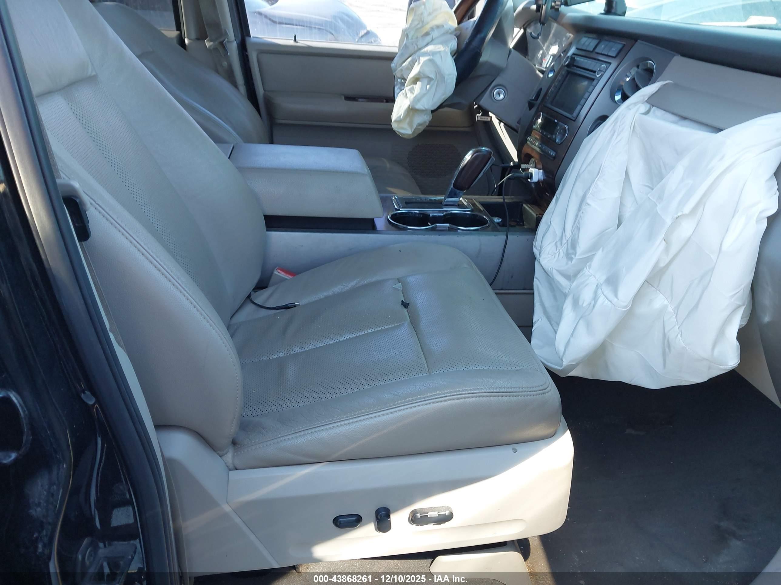 FORD EXPEDITION image 5