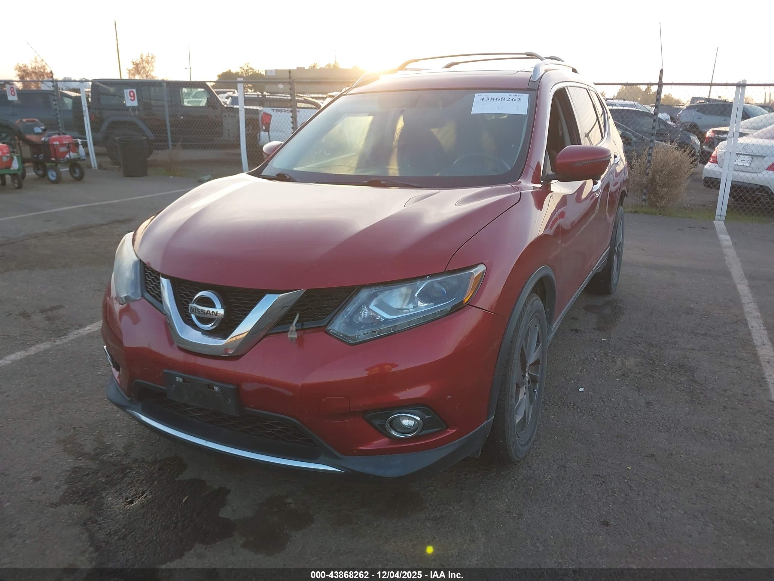 NISSAN ROGUE image 2