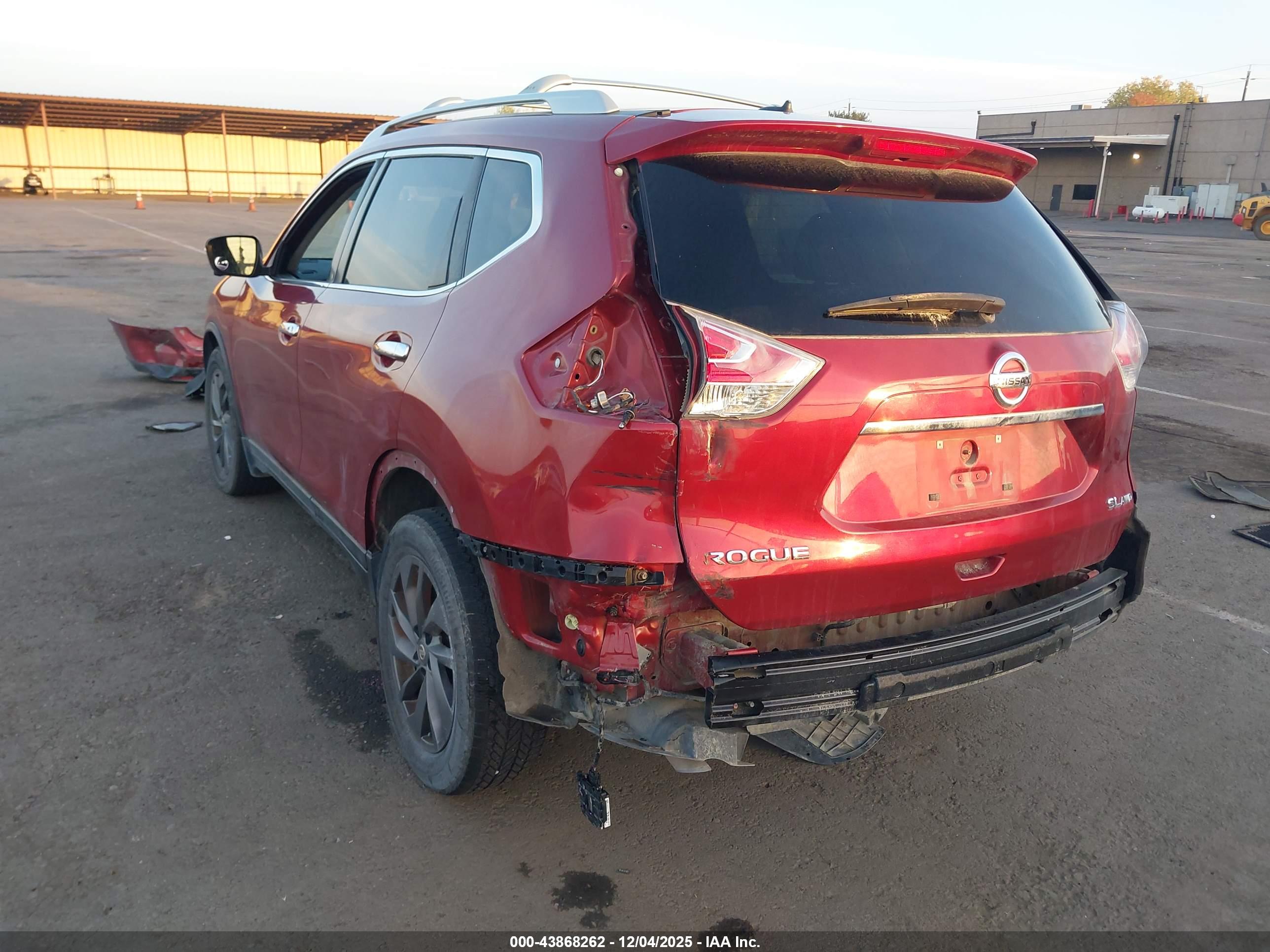 NISSAN ROGUE image 3