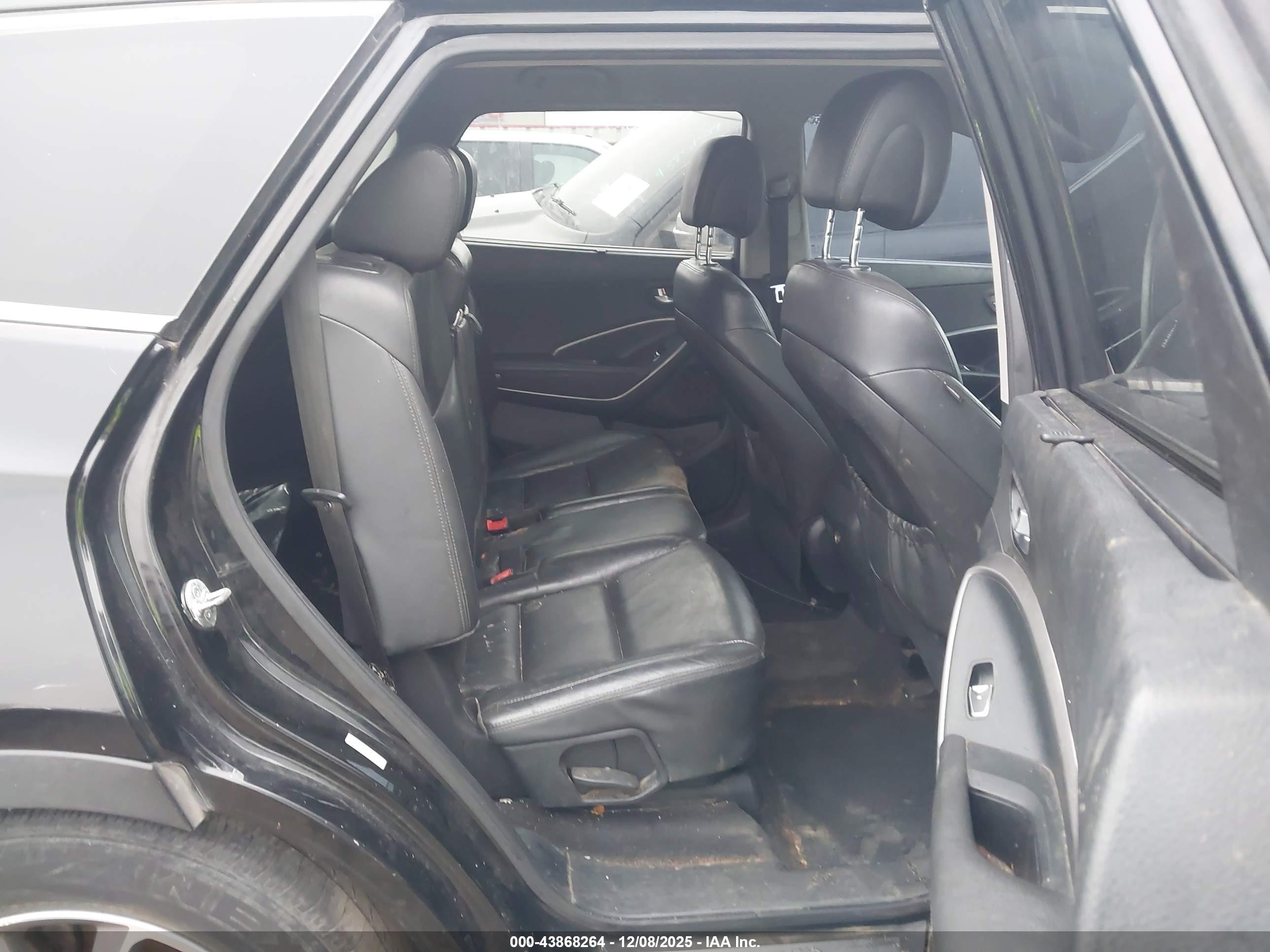 HYUNDAI SANTA image 8