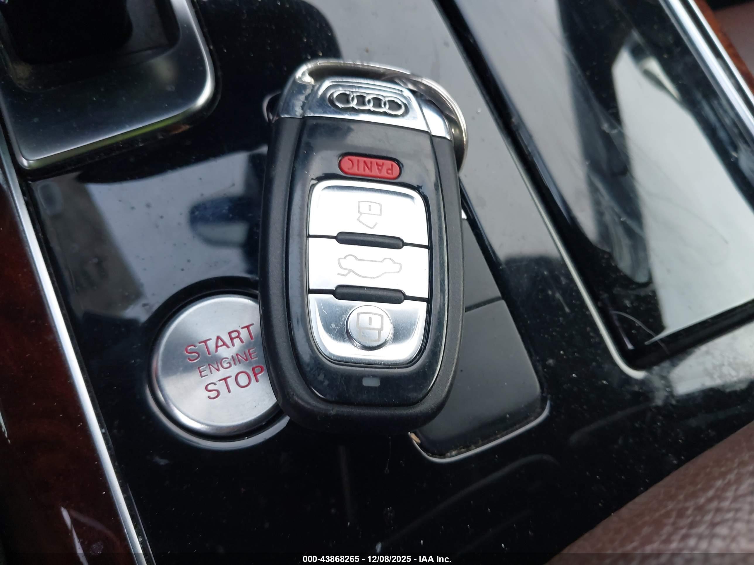 AUDI A8 image 11