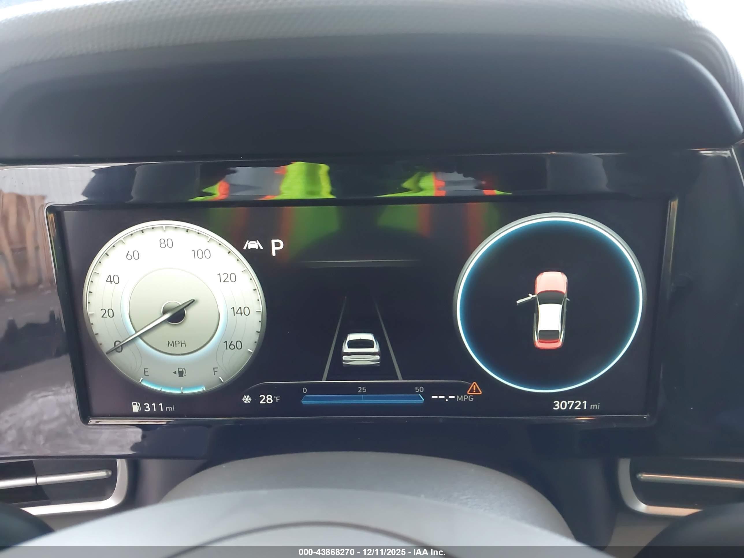 HYUNDAI ELANTRA image 7