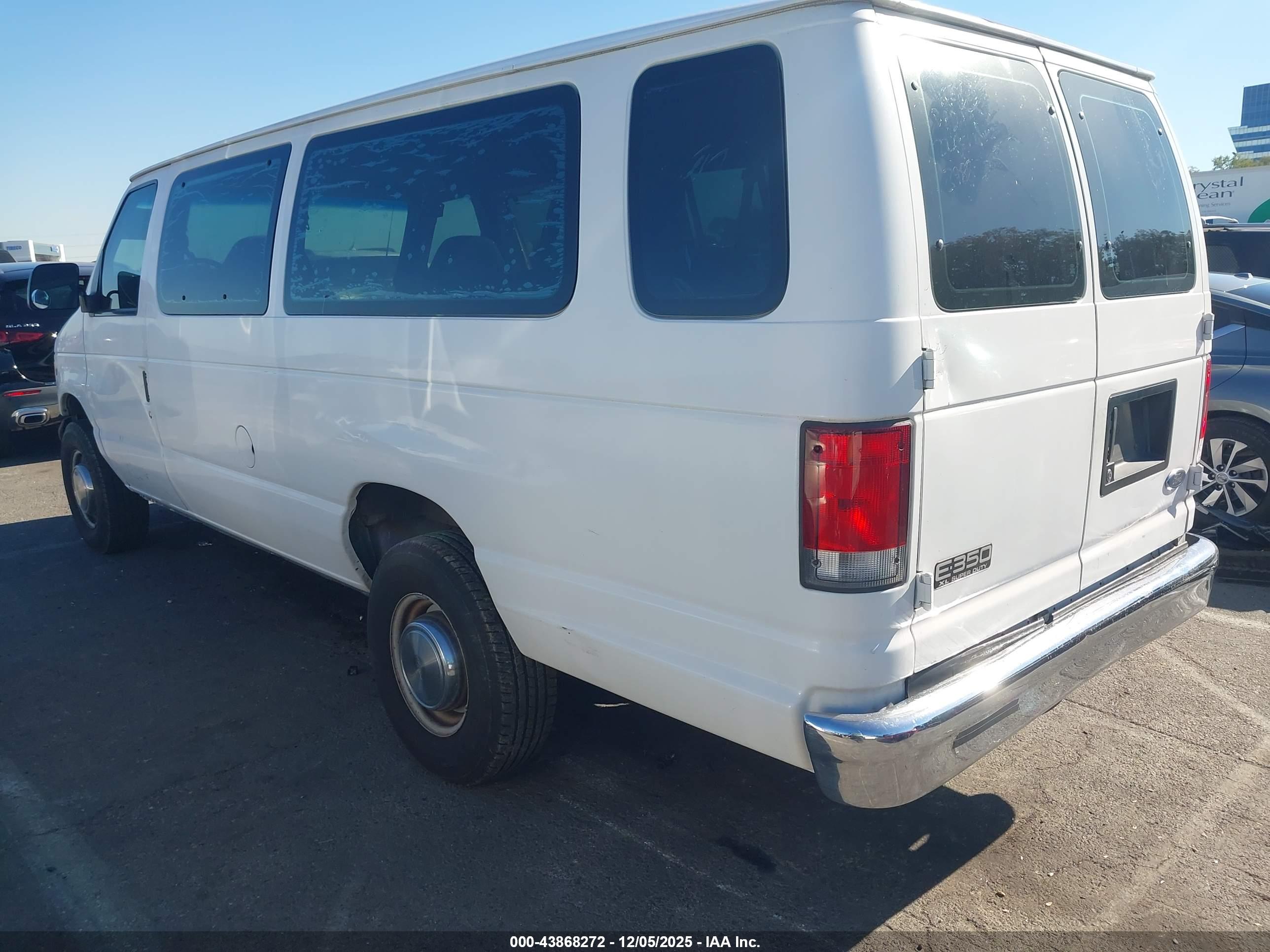FORD E-350 image 3
