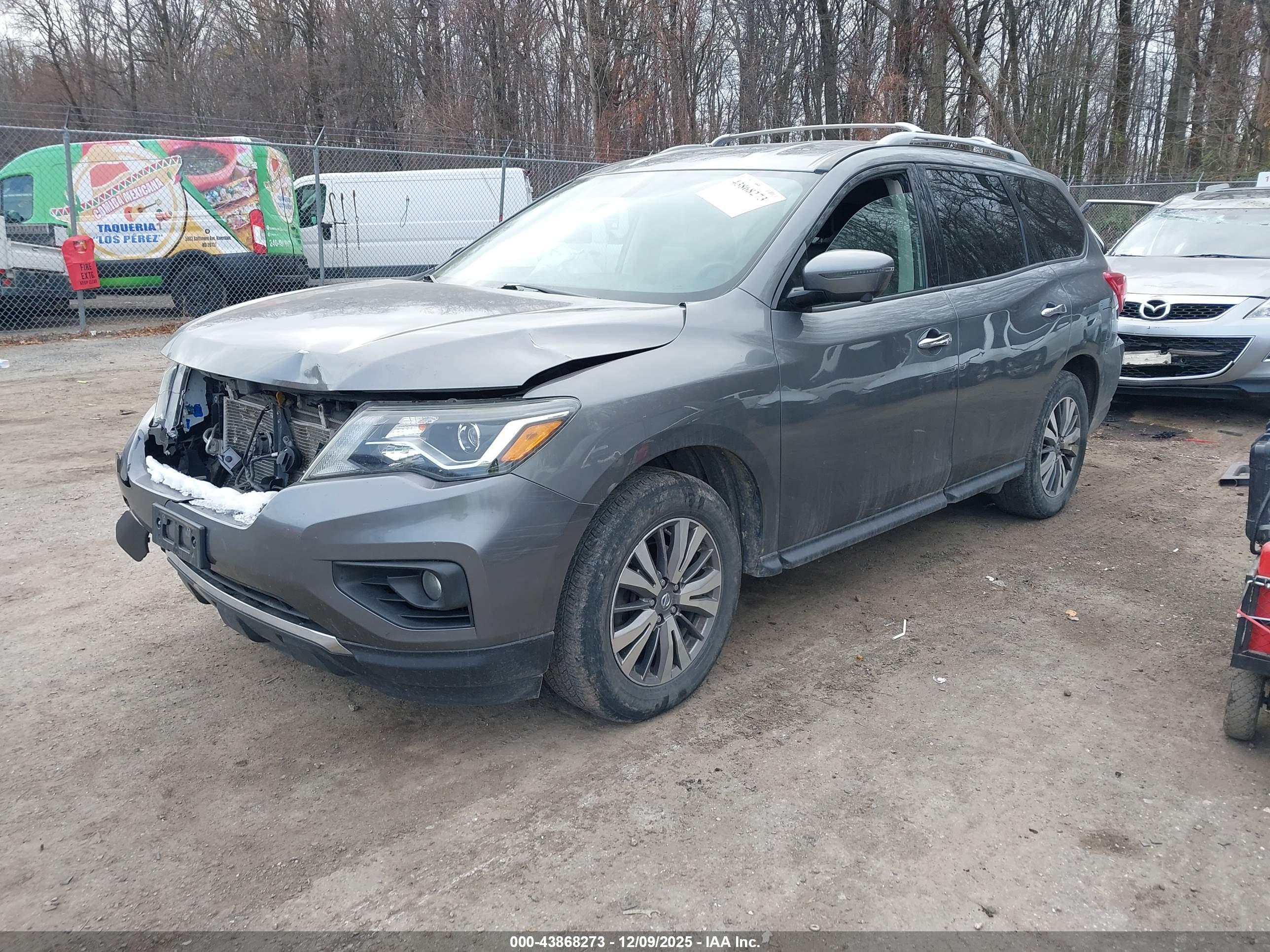 NISSAN PATHFINDER image 2