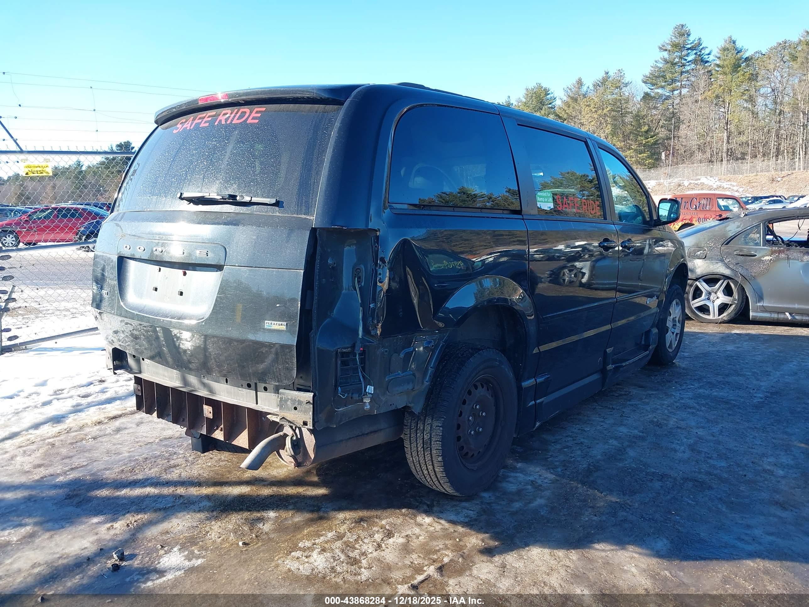 DODGE GRAND image 4