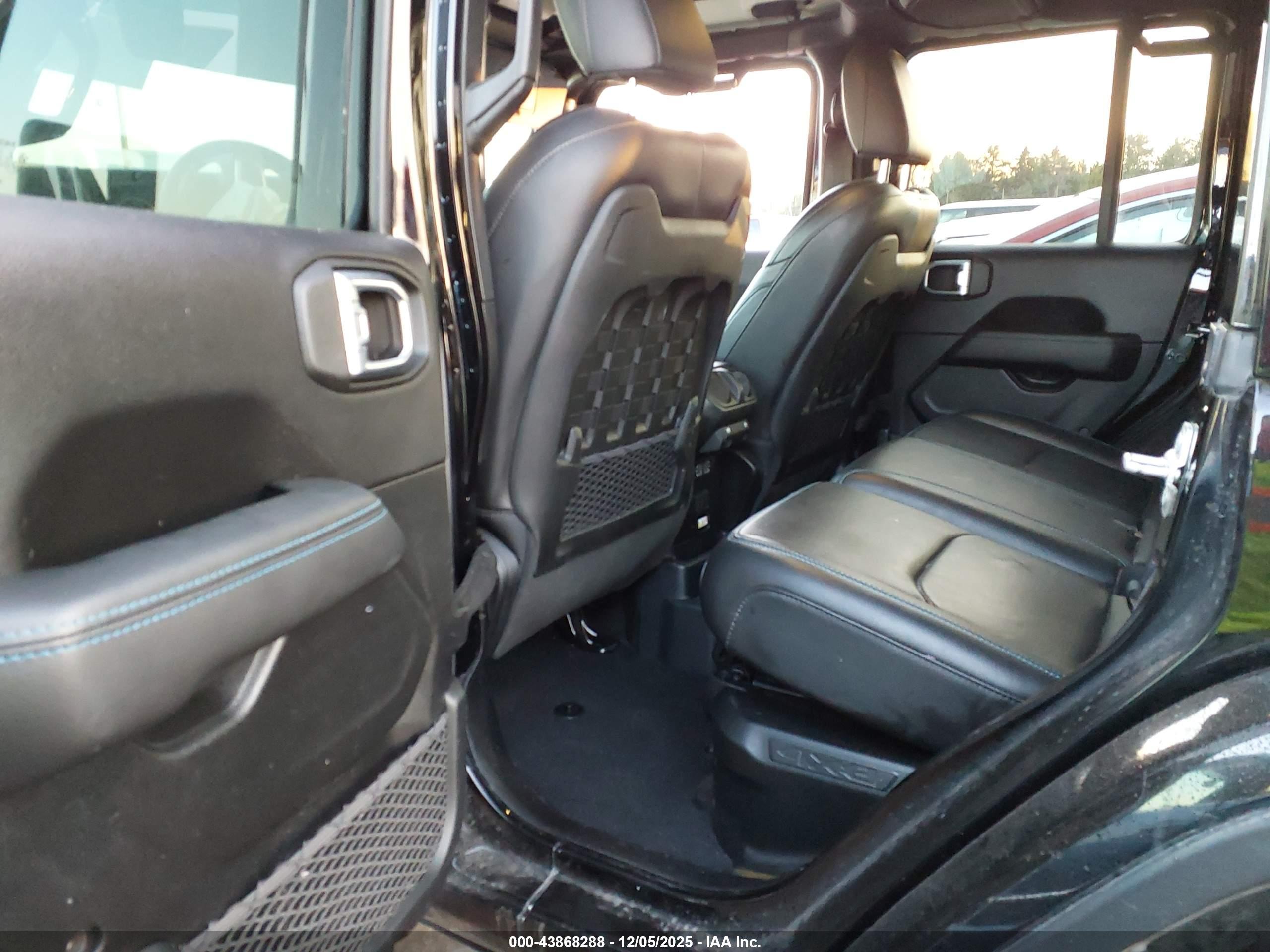 JEEP WRANGLER image 8